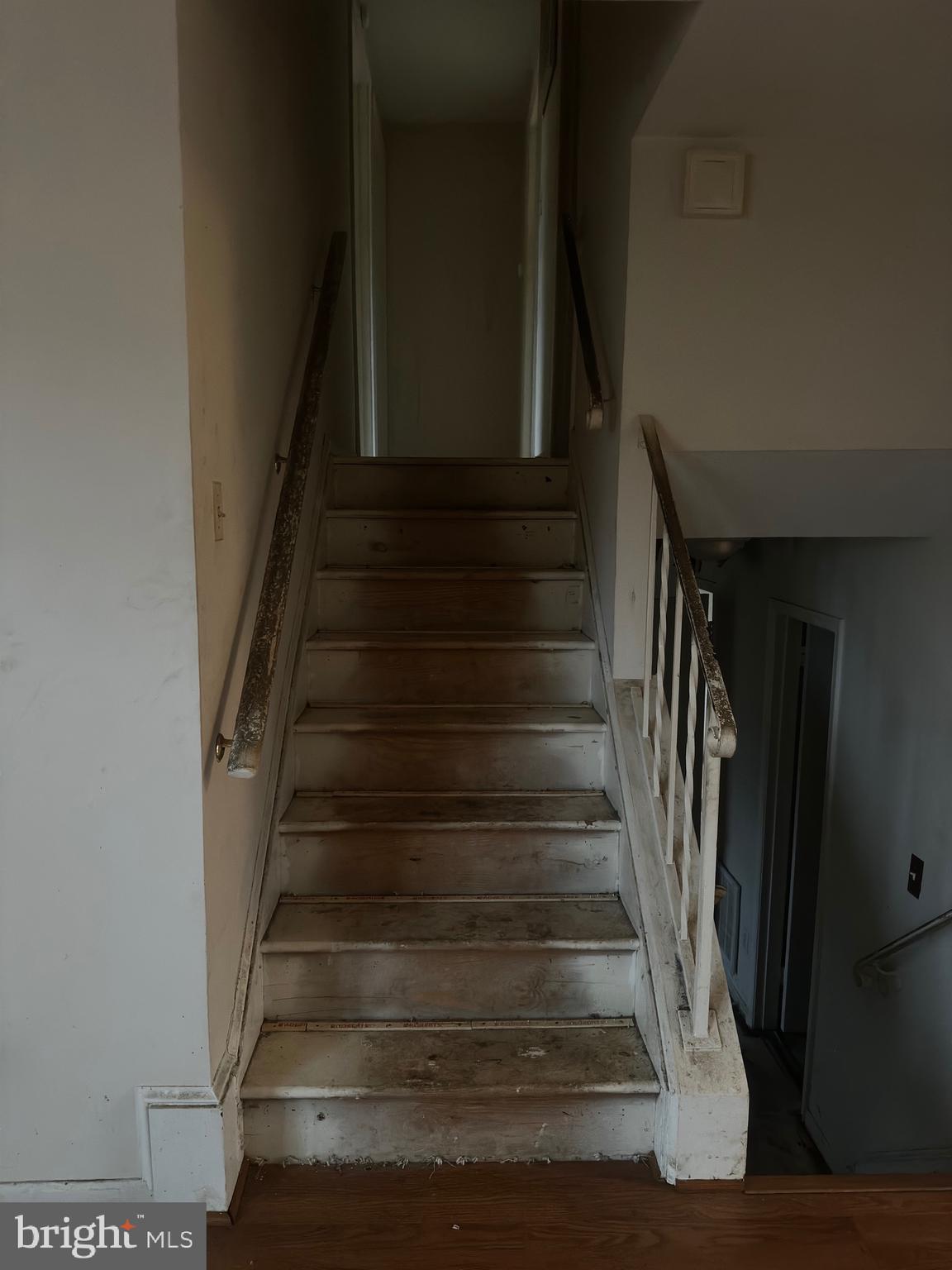 FOX MILL ESTATES - Residential