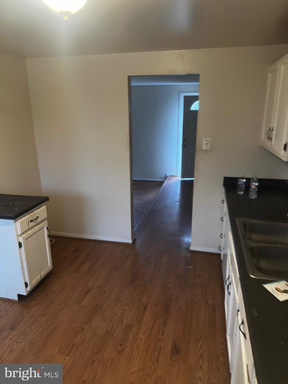 FOX MILL ESTATES - Residential