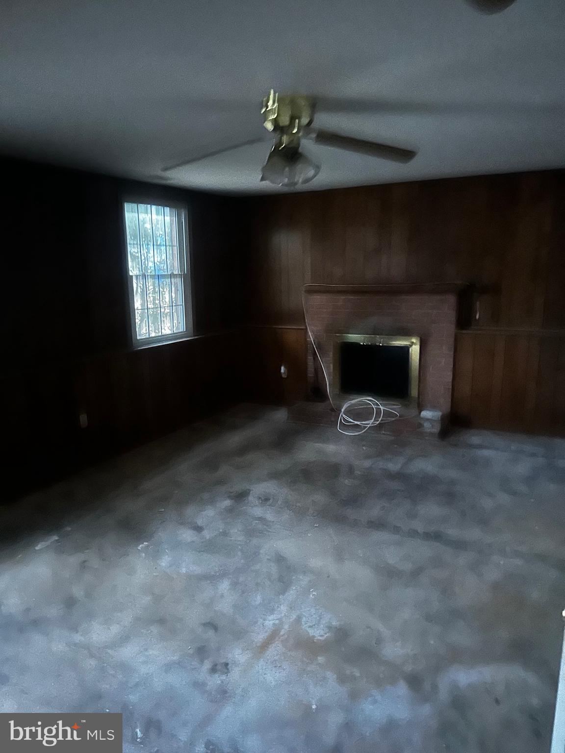 FOX MILL ESTATES - Residential