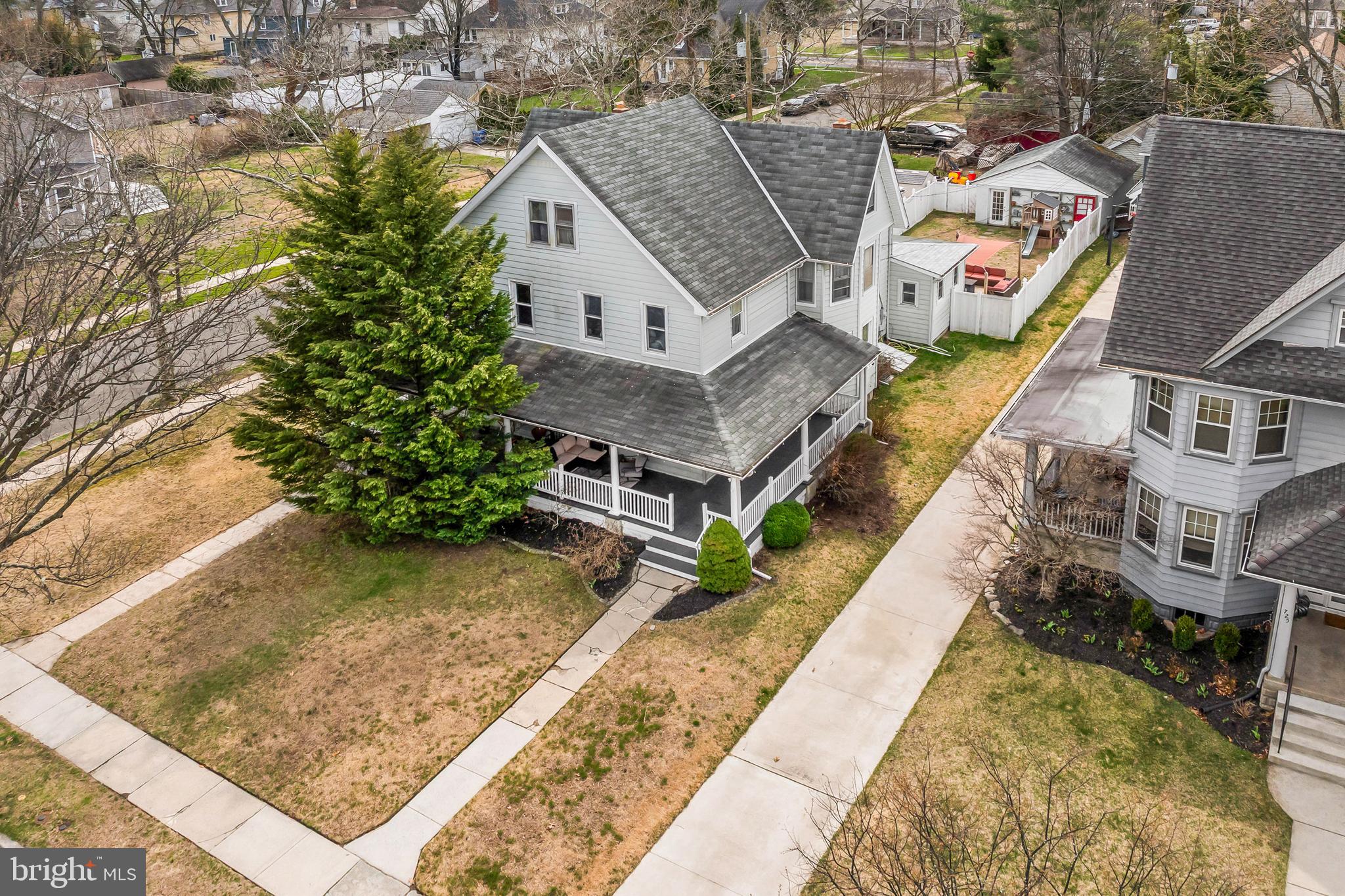 731 WASHINGTON AVENUE