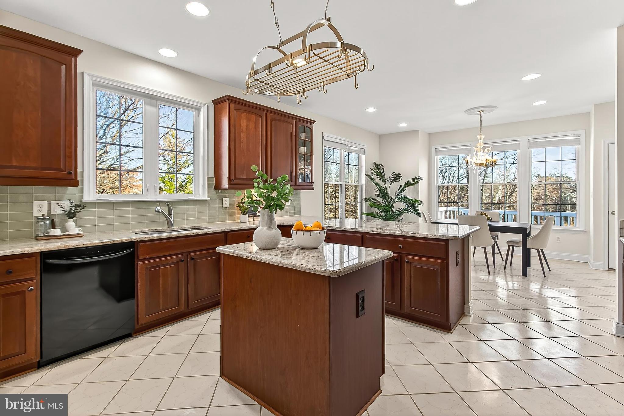 HERITAGE HUNT - Residential