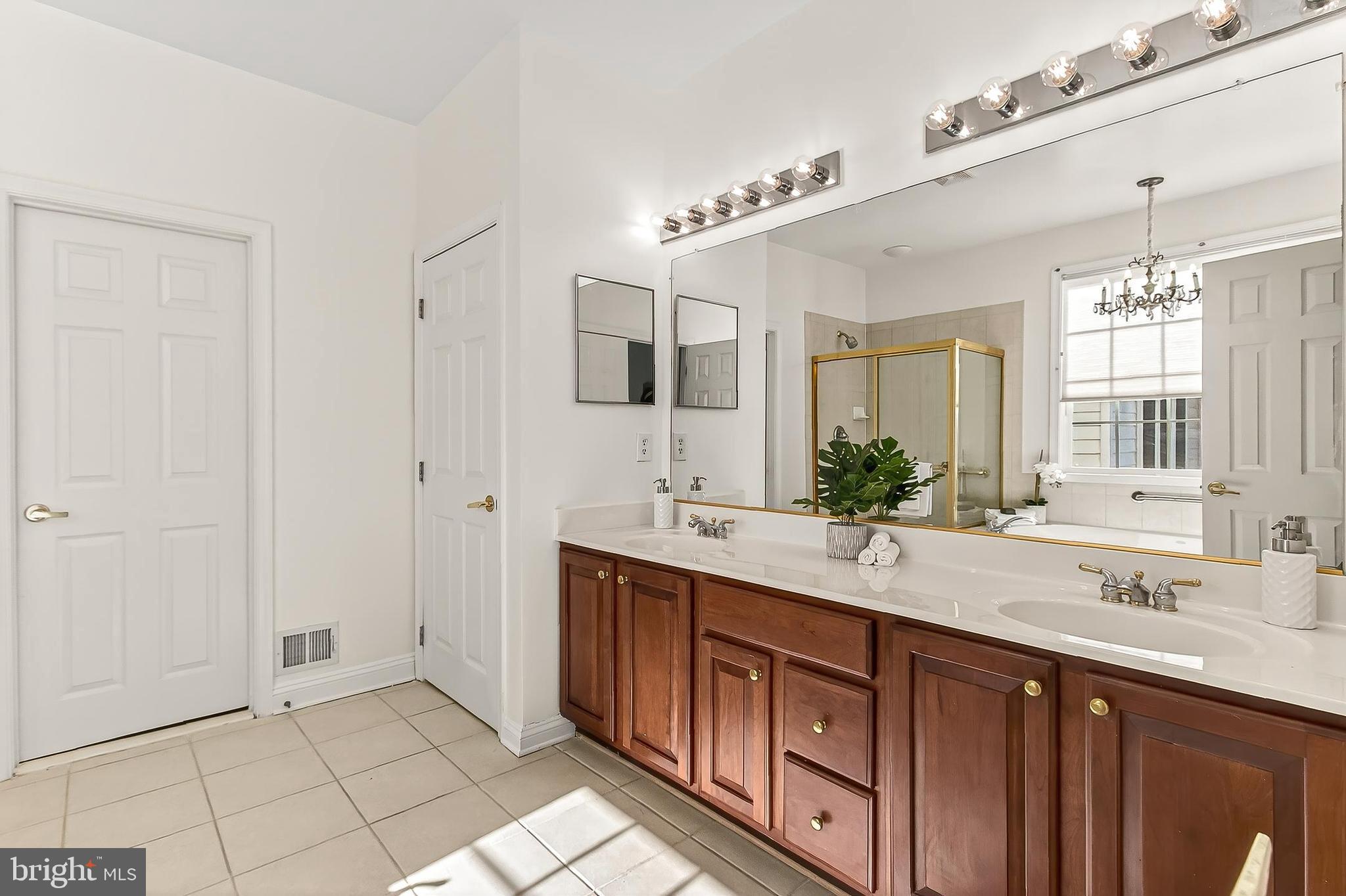 HERITAGE HUNT - Residential