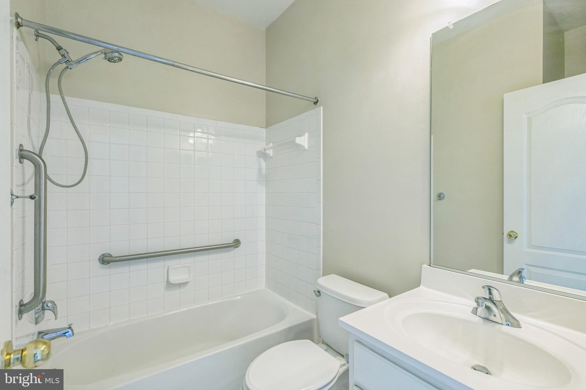 RIVER OAKS - Residential