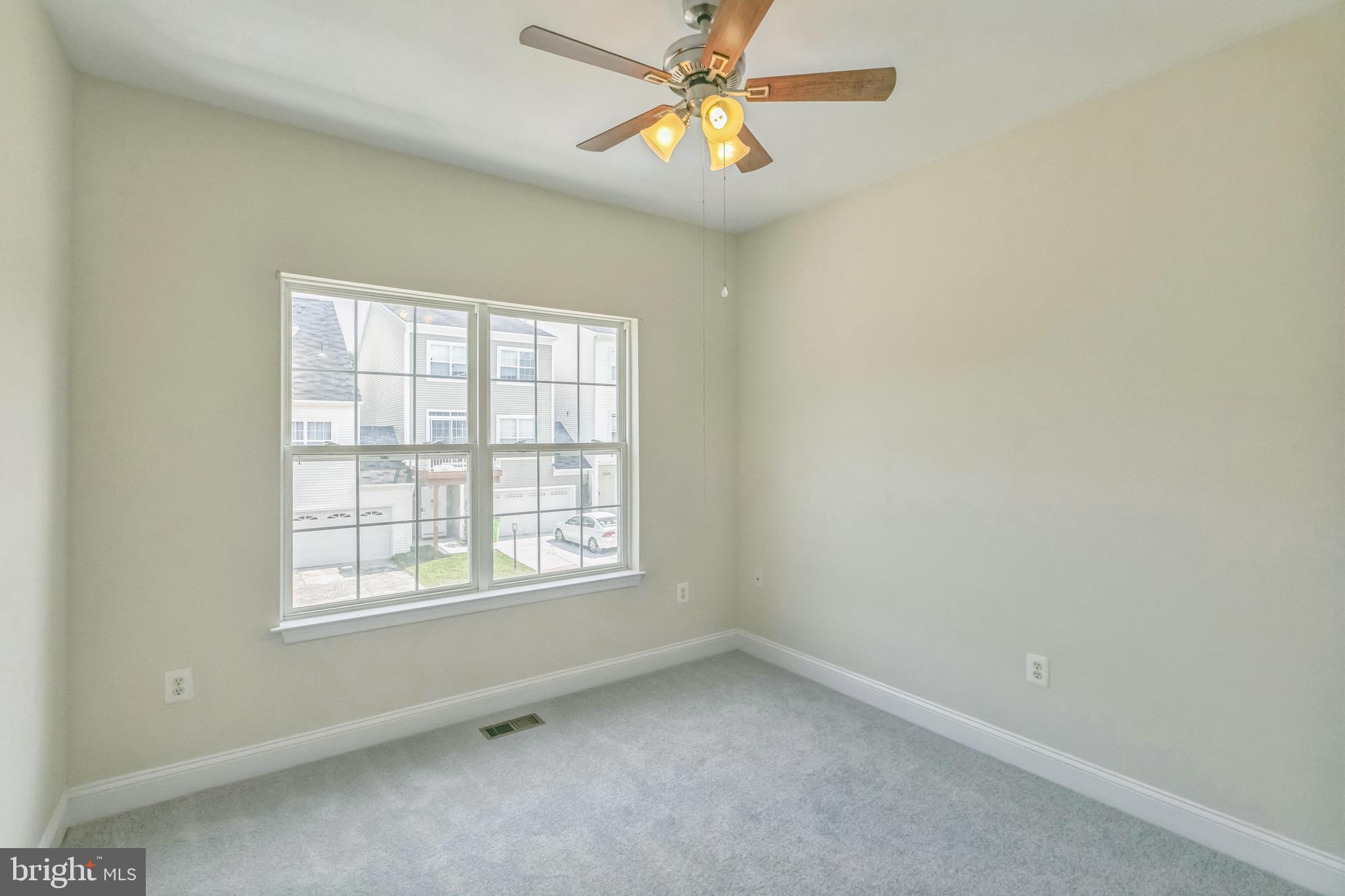 RIVER OAKS - Residential