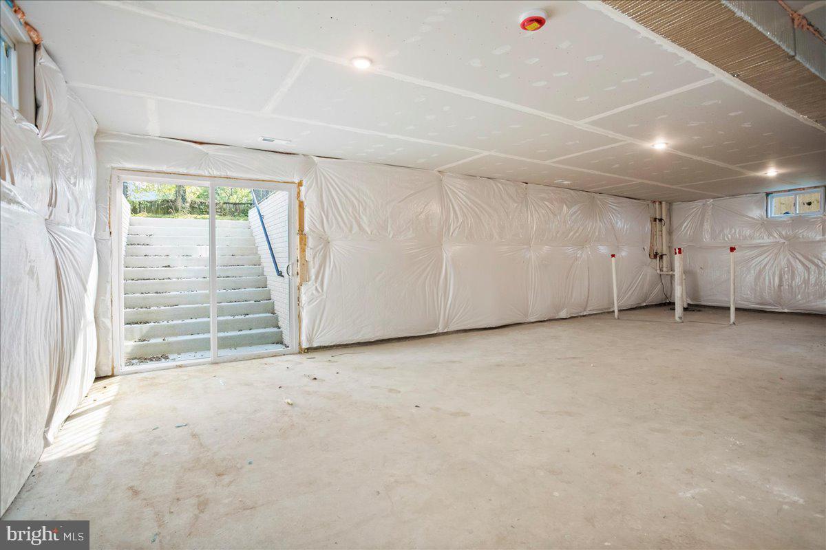 HUNTWELL WEST - Residential