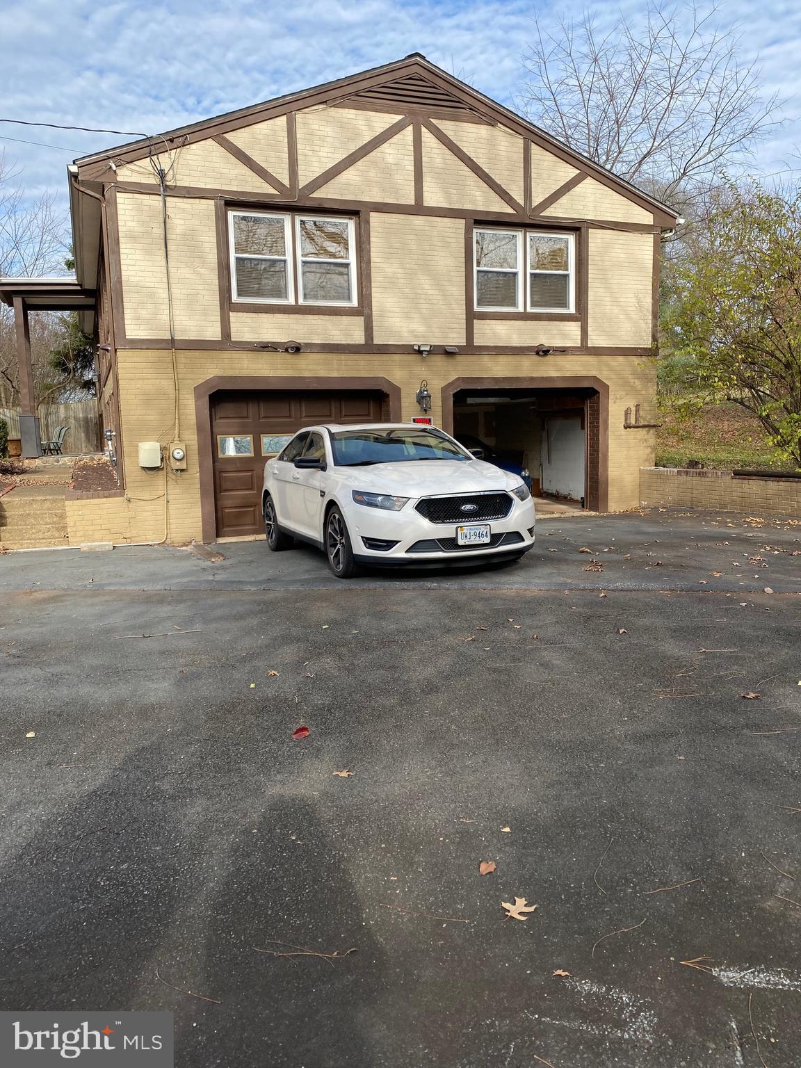 SUNNYBROOK ESTATES - Residential Lease