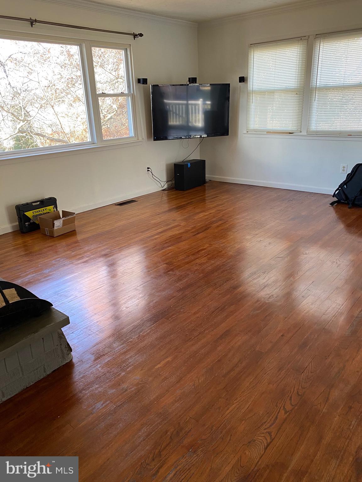 SUNNYBROOK ESTATES - Residential Lease