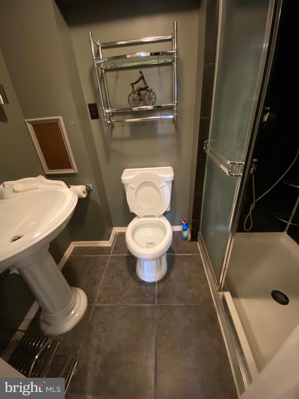 SUNNYBROOK ESTATES - Residential Lease