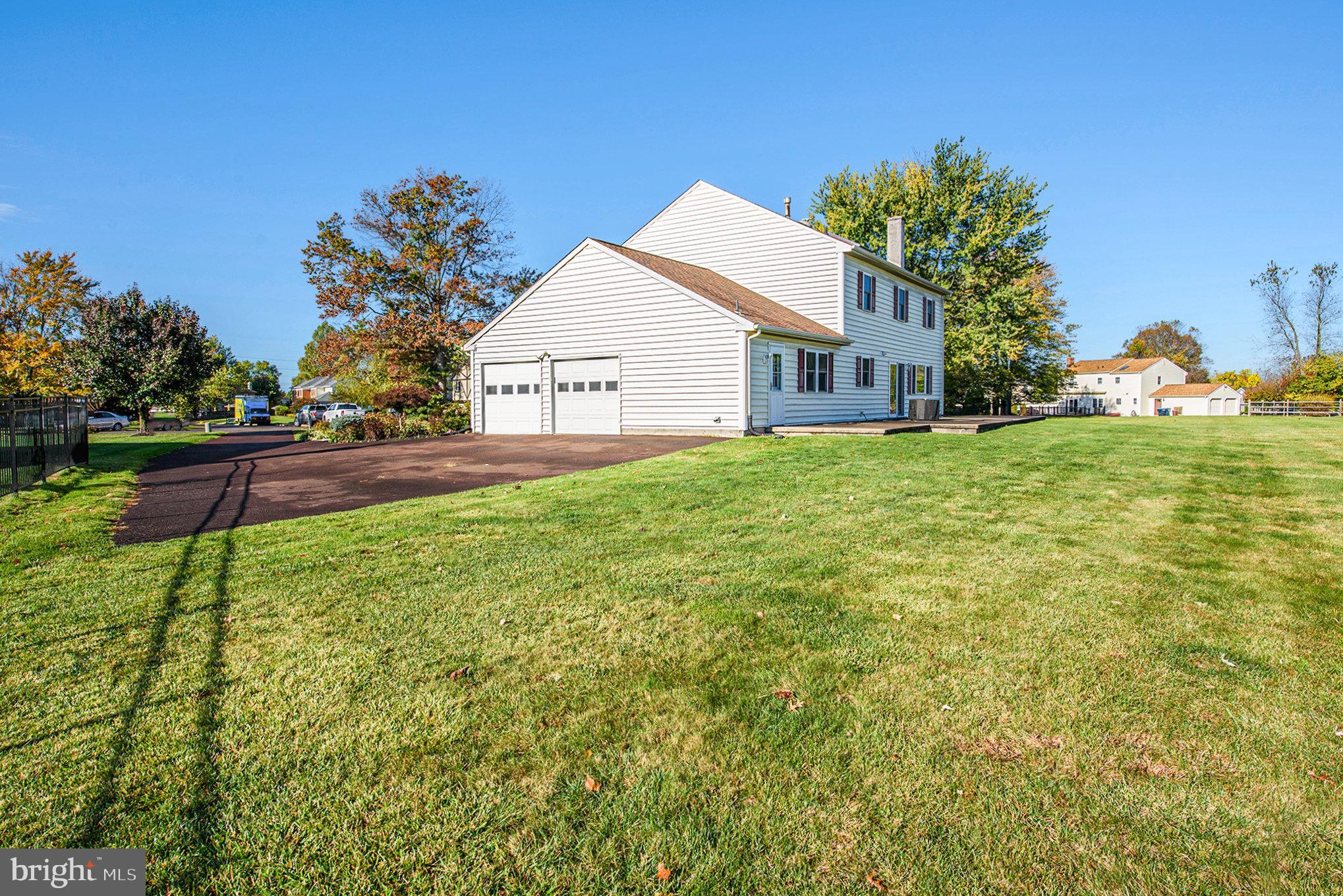 BRIAR GLEN - Residential