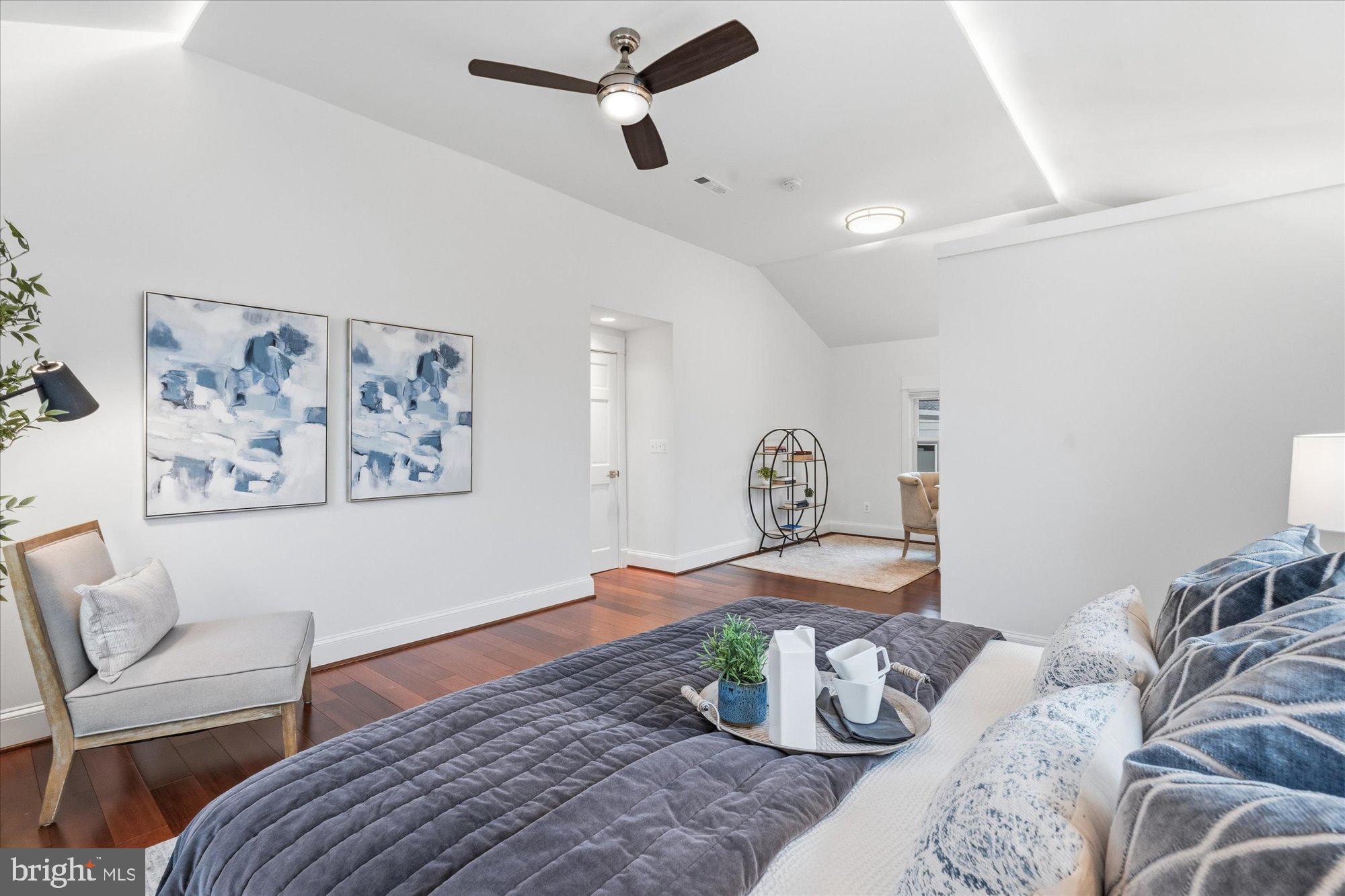 DEL RAY - Residential