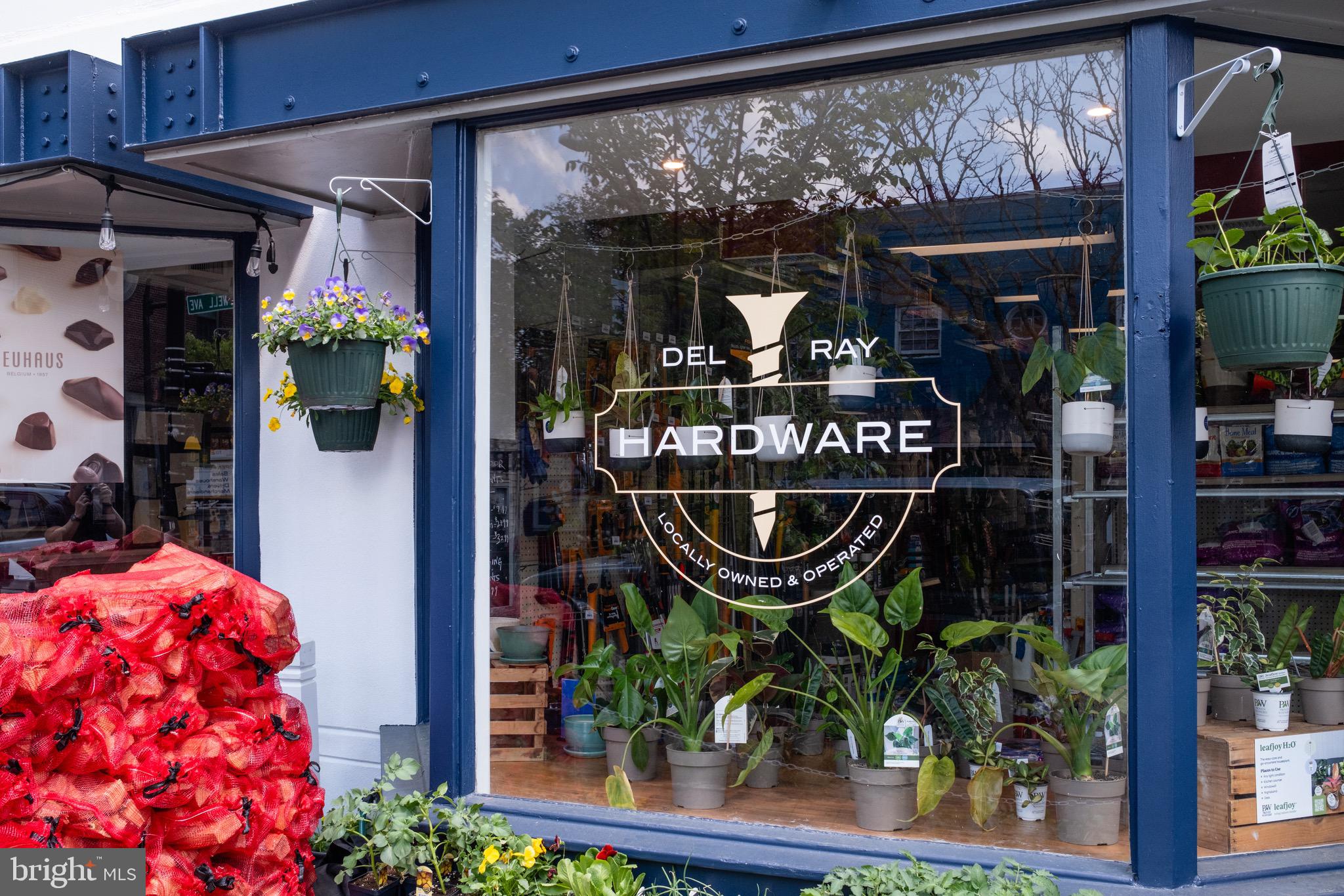 DEL RAY - Residential