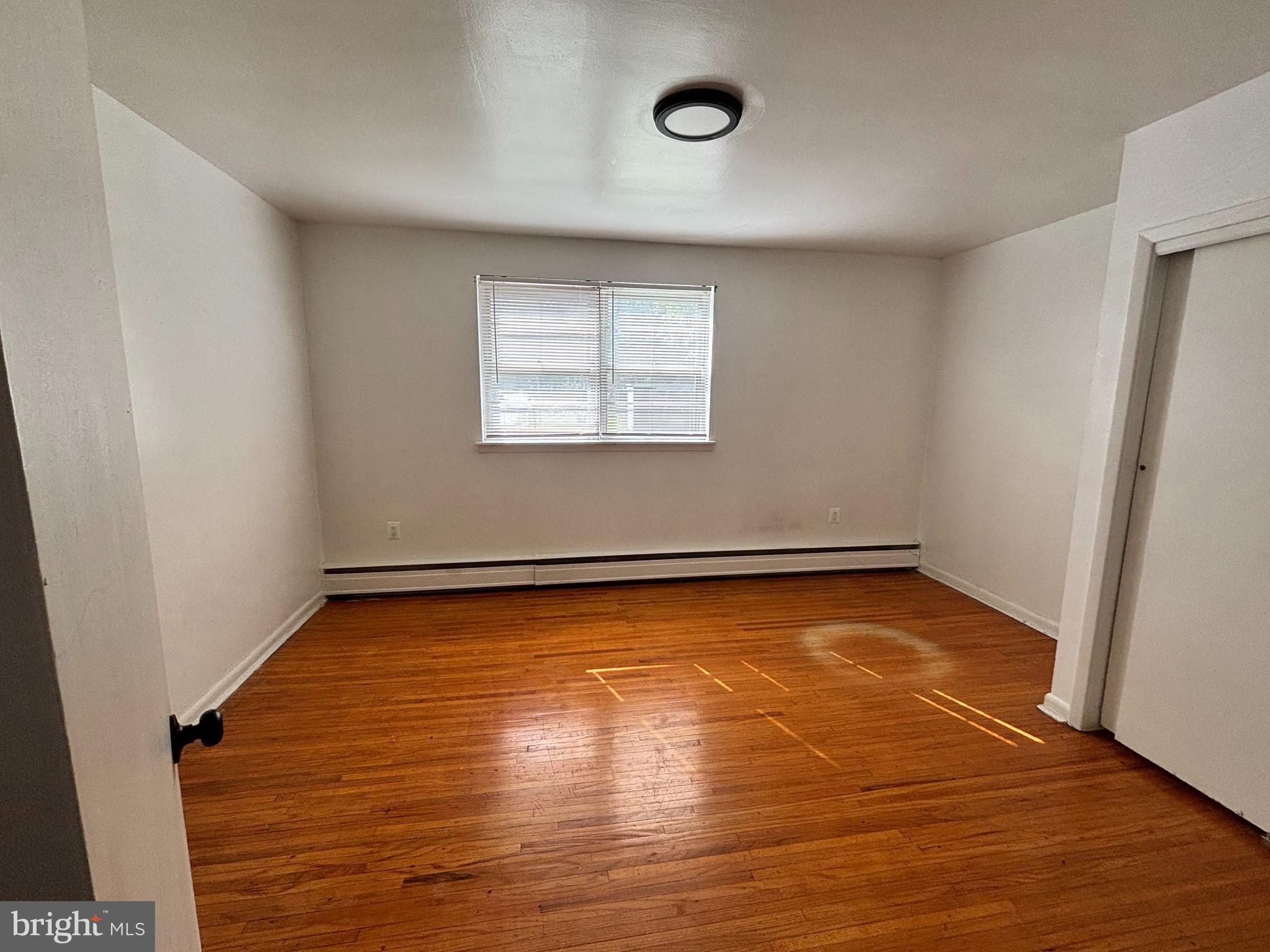 SUMMERDALE - Residential Lease