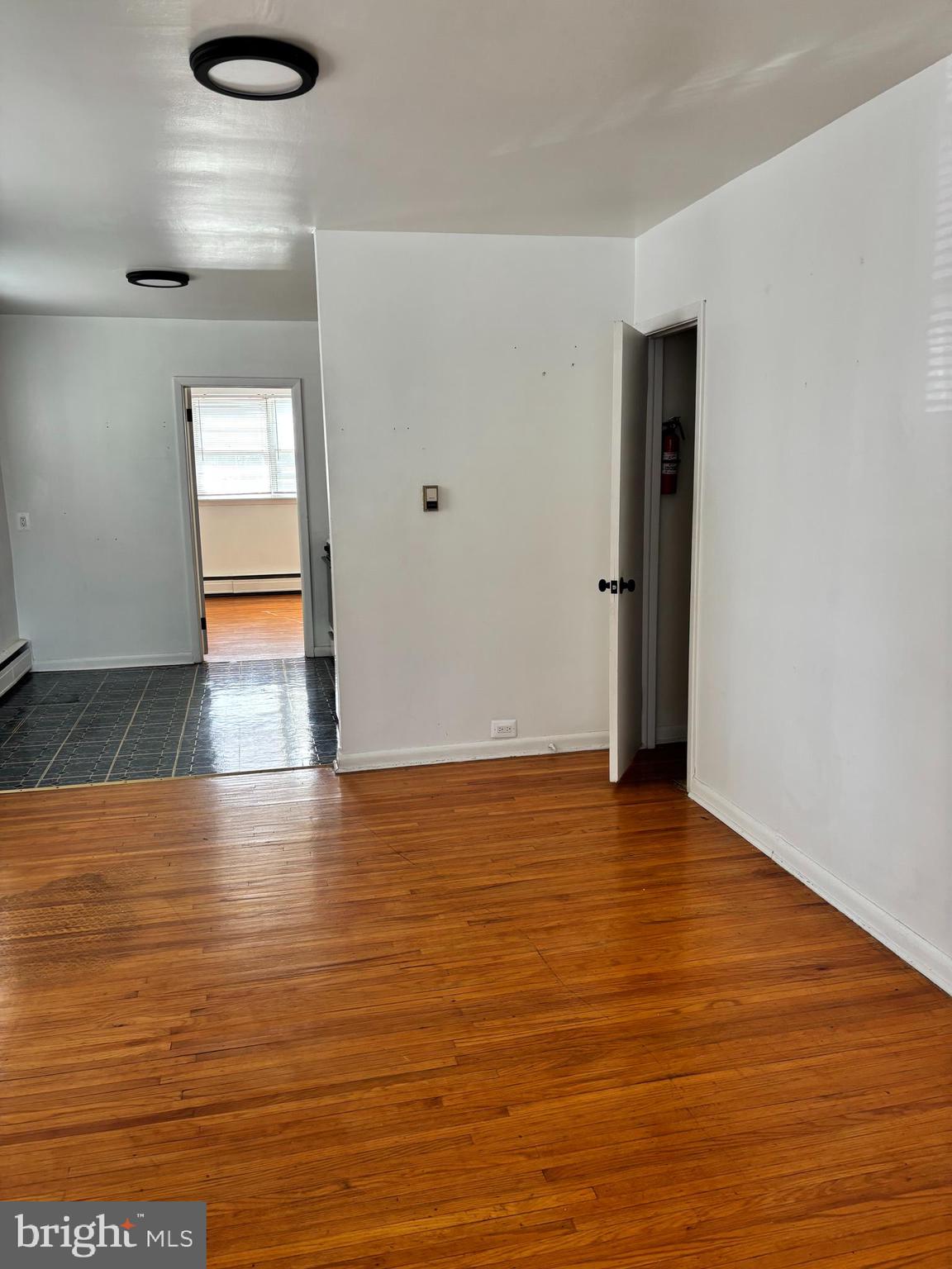 SUMMERDALE - Residential Lease