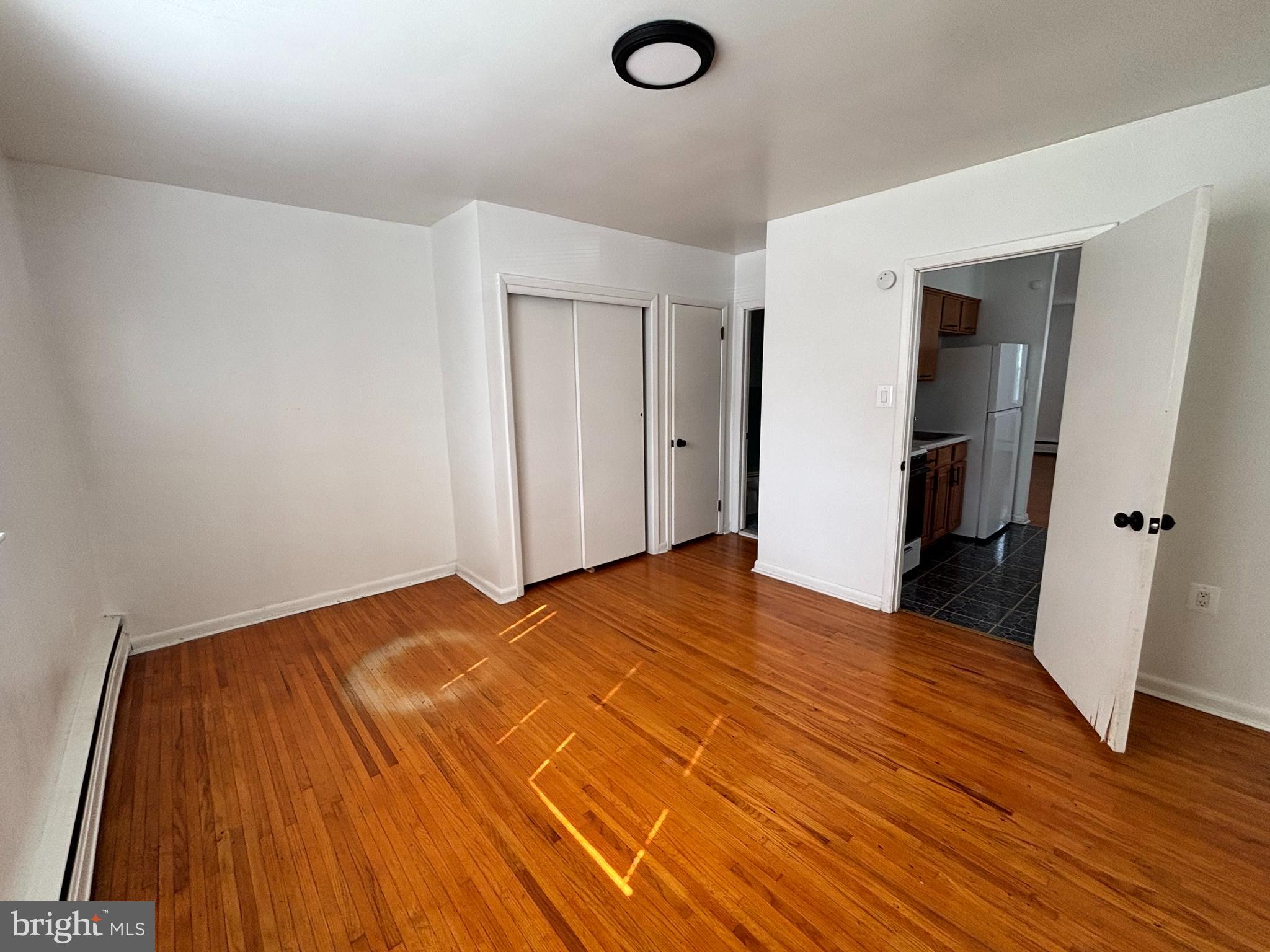 SUMMERDALE - Residential Lease