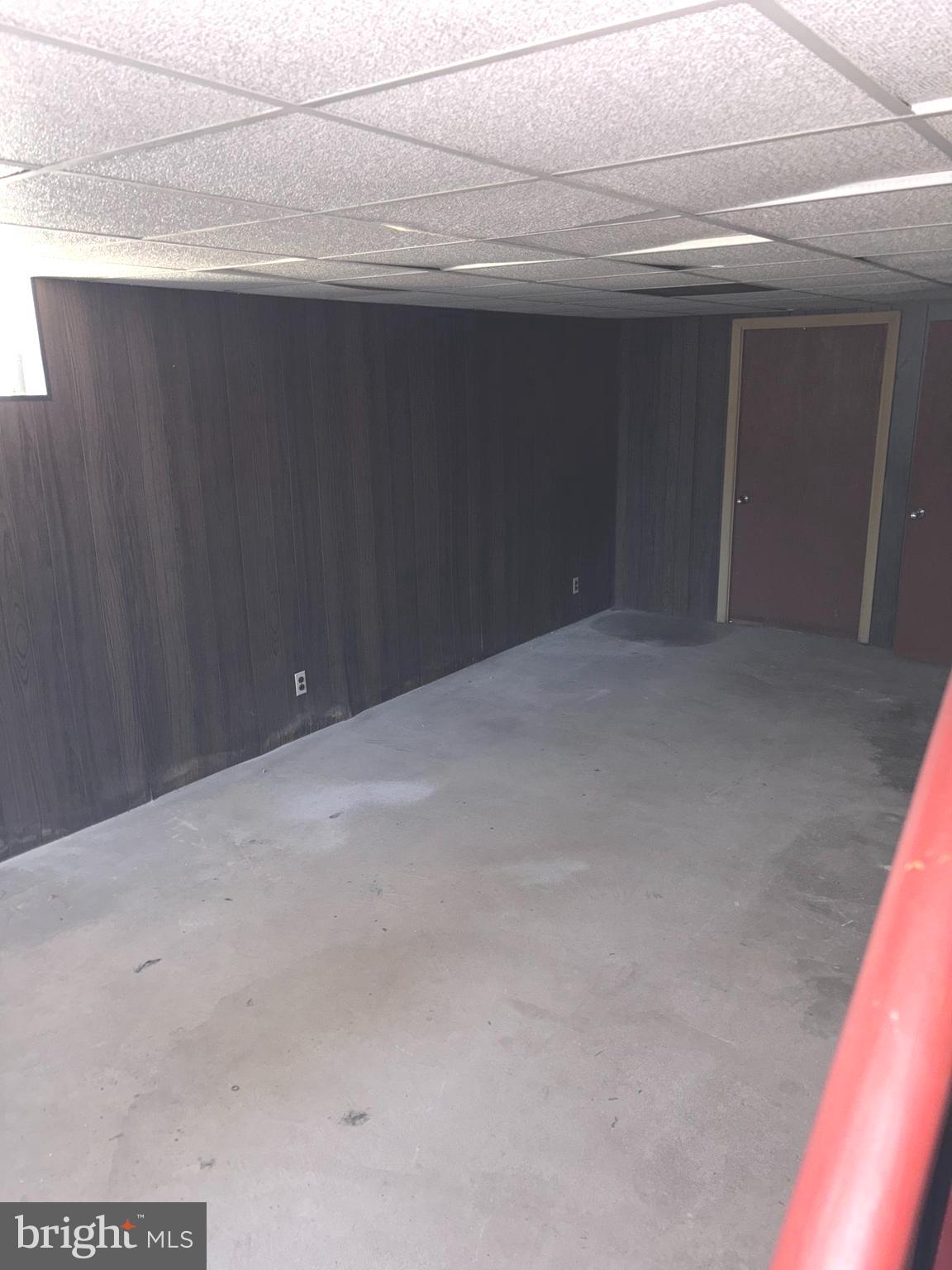 SUMMERDALE - Residential Lease