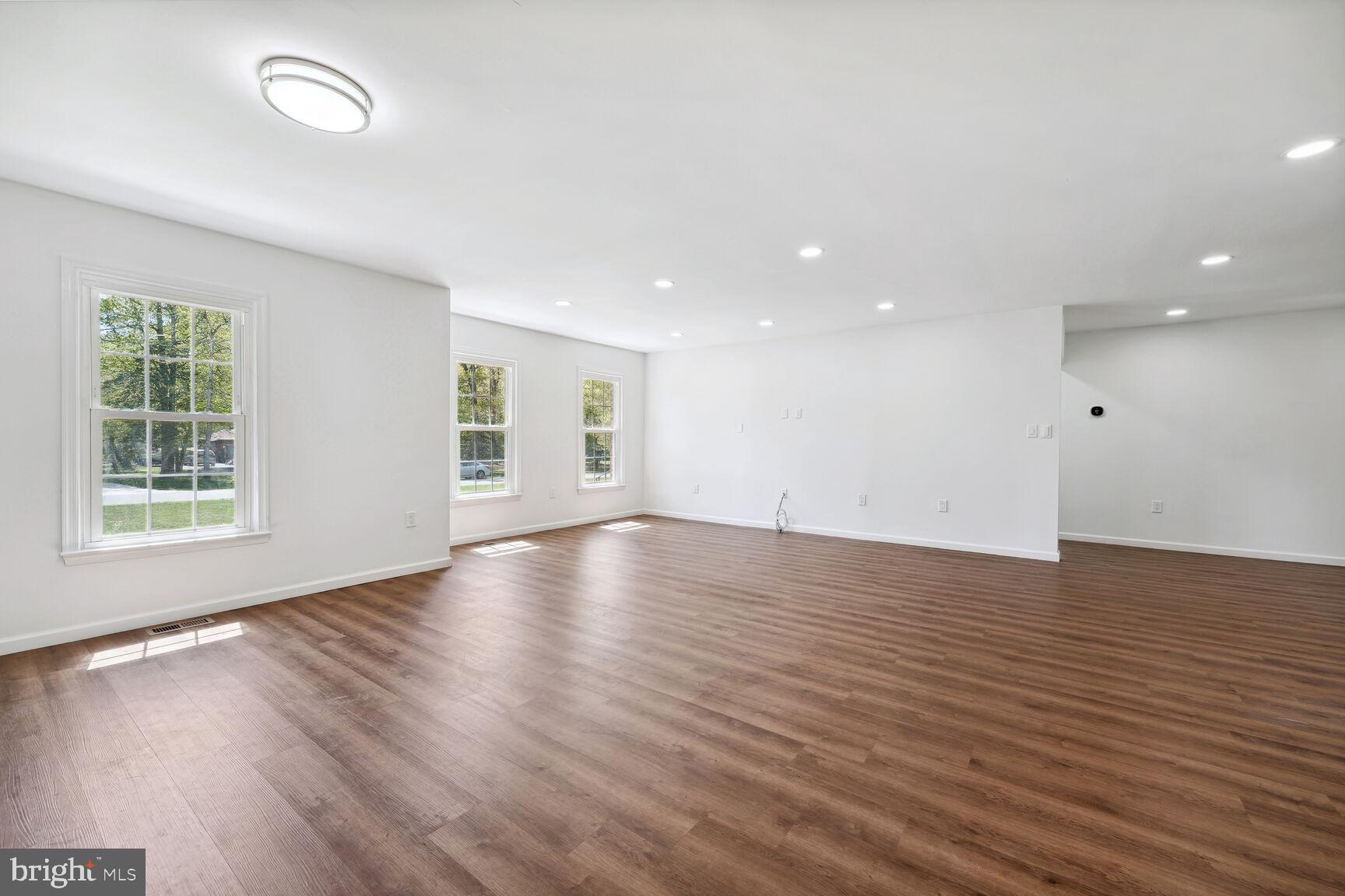 ELLENWOOD - Residential