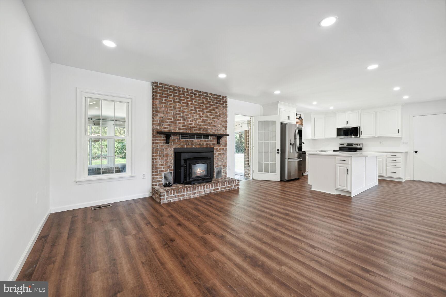 ELLENWOOD - Residential