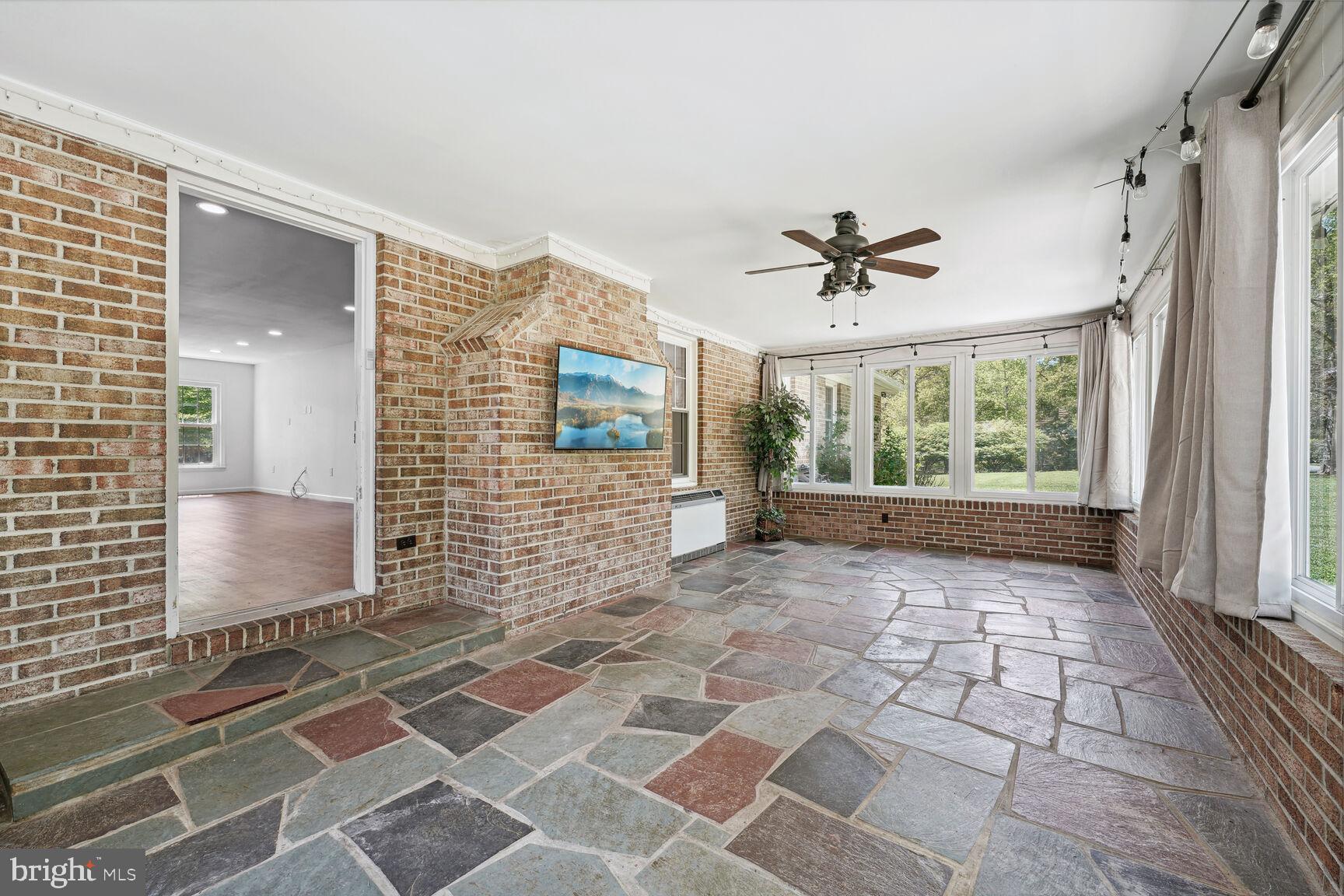 ELLENWOOD - Residential