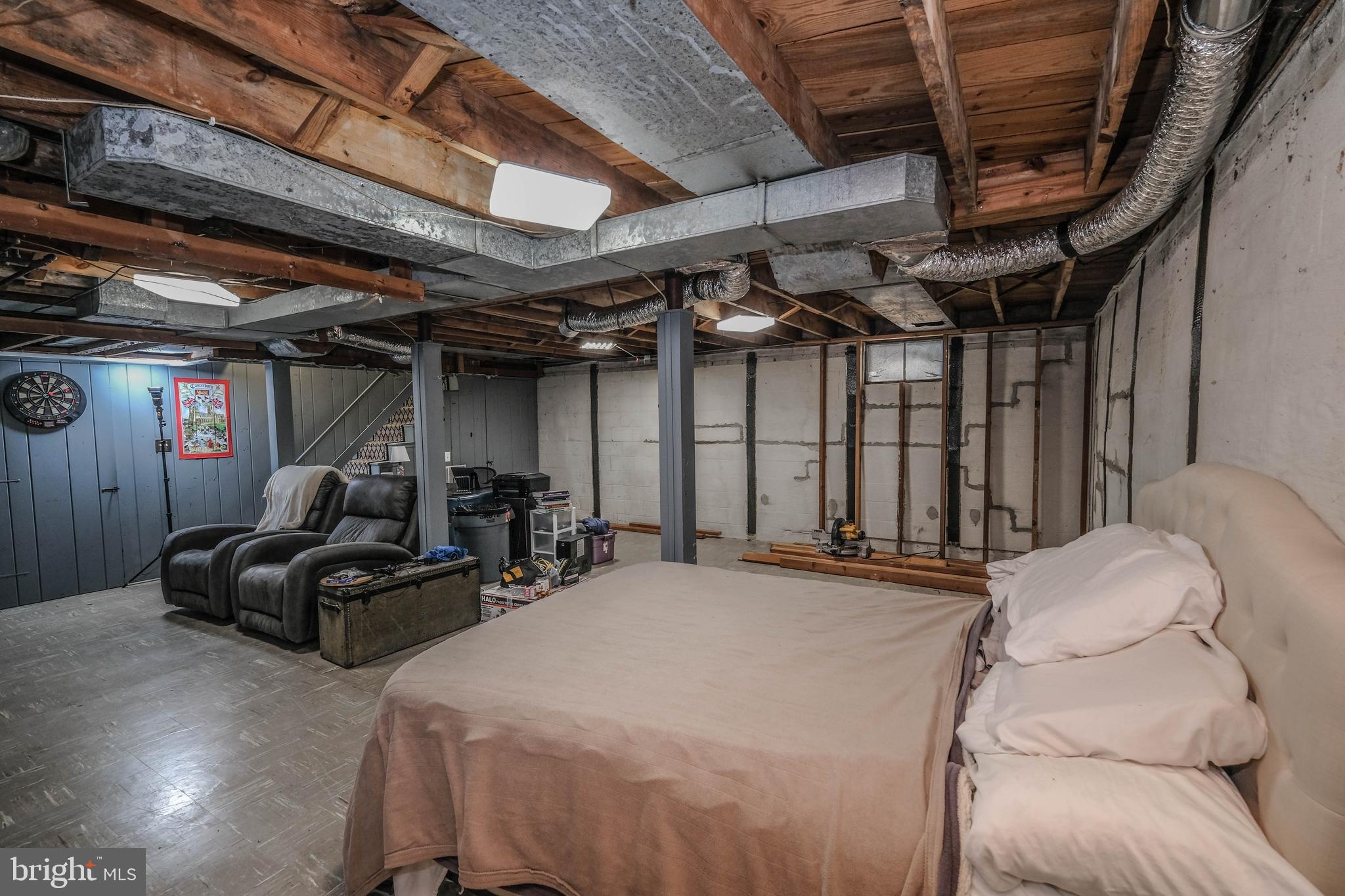 BERKELEY MANOR - Residential