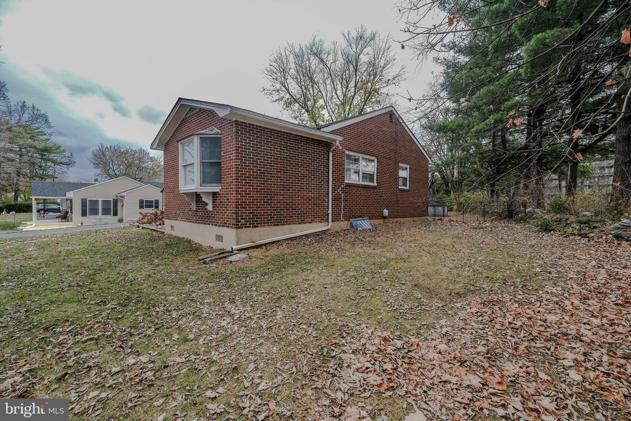 BERKELEY MANOR - Residential