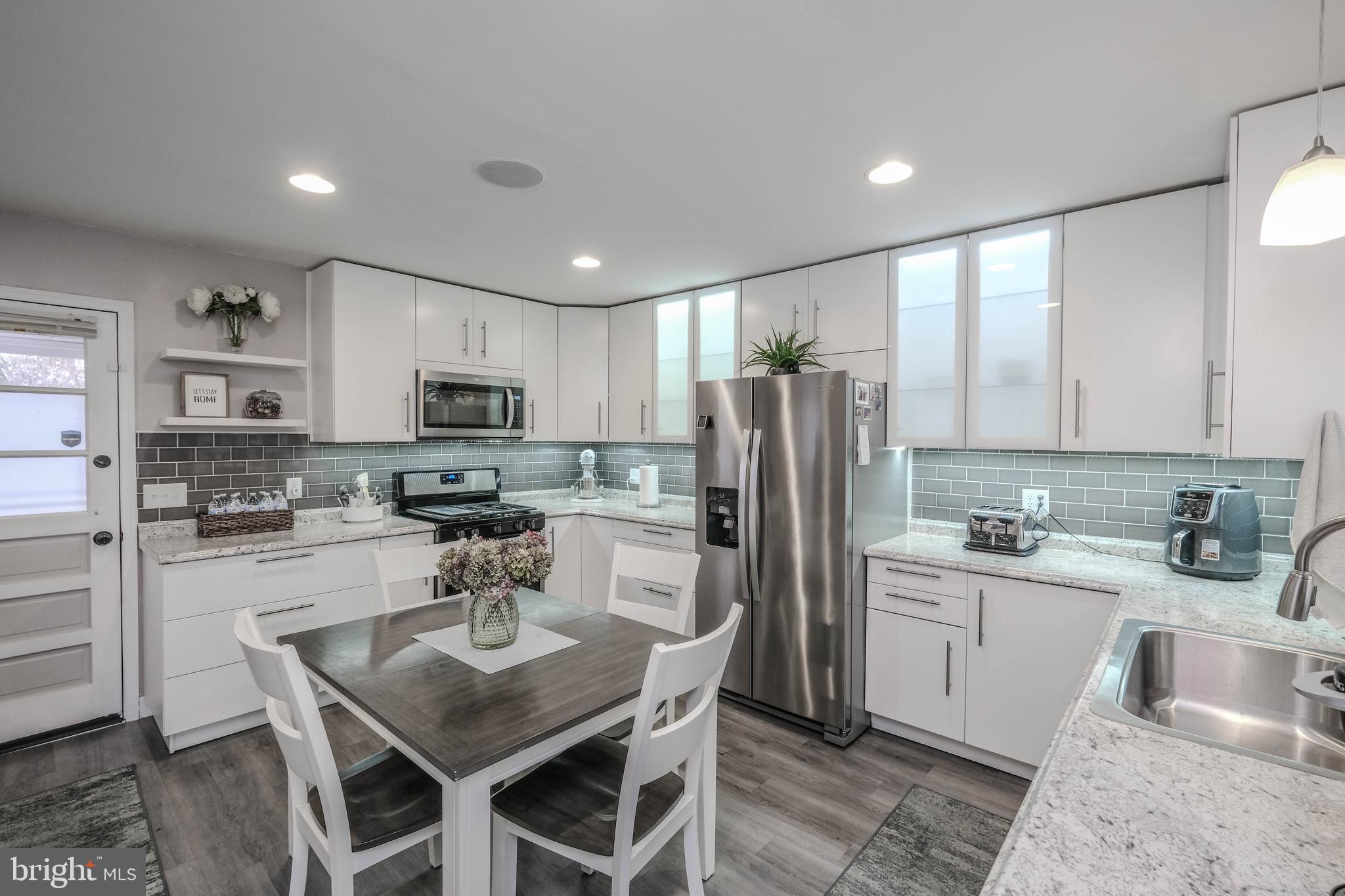 BERKELEY MANOR - Residential