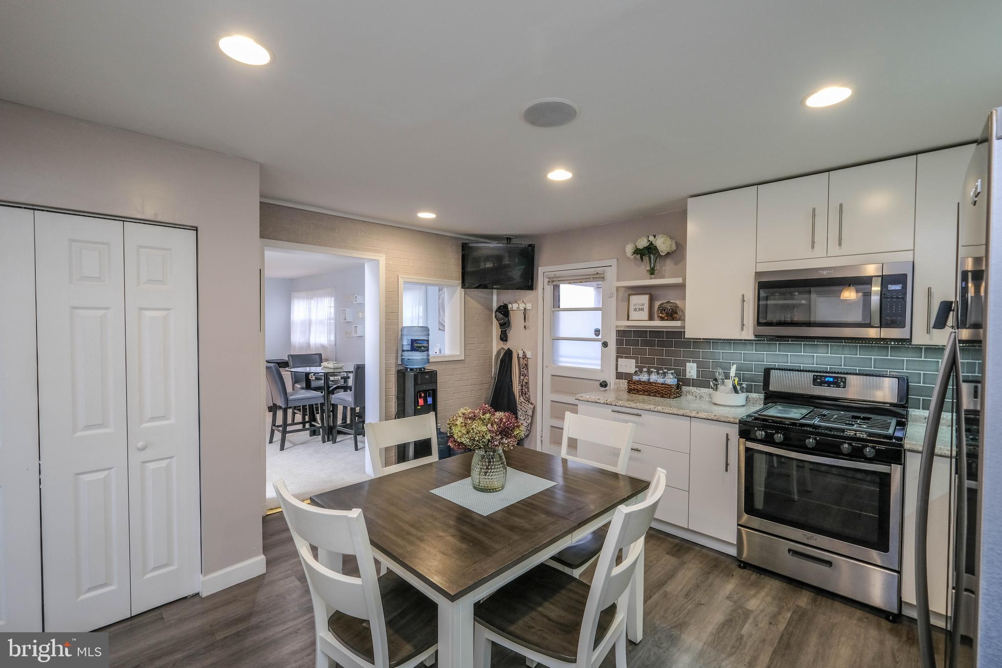 BERKELEY MANOR - Residential