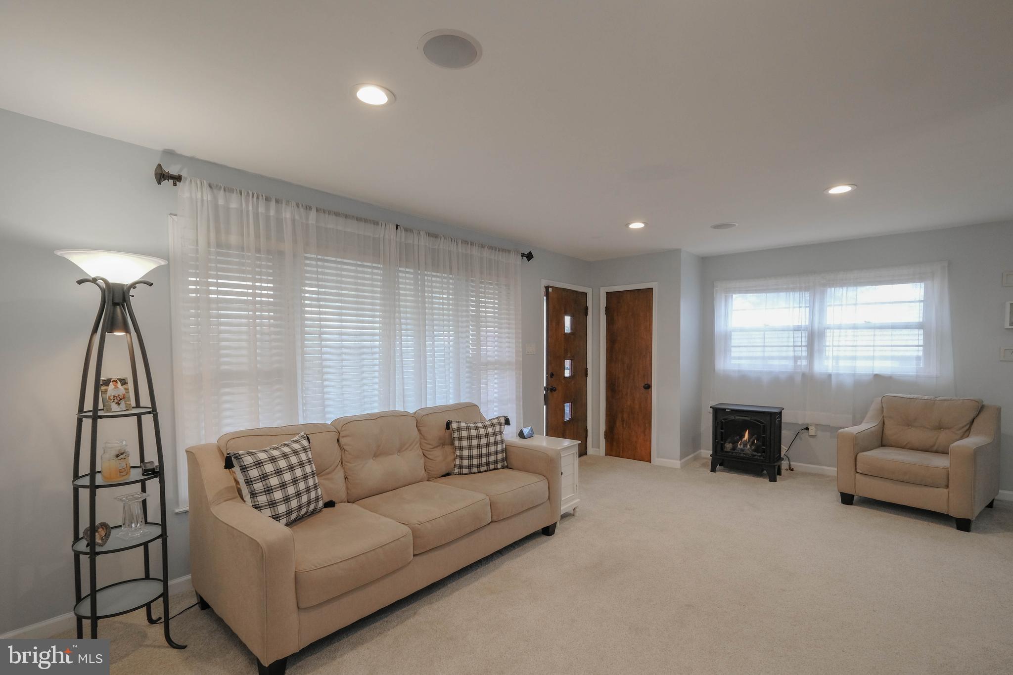 BERKELEY MANOR - Residential