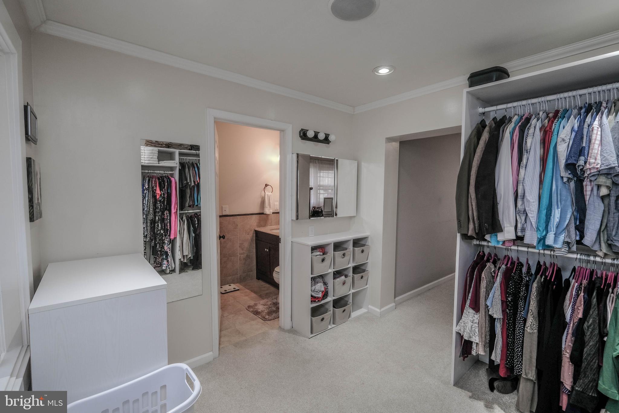 BERKELEY MANOR - Residential