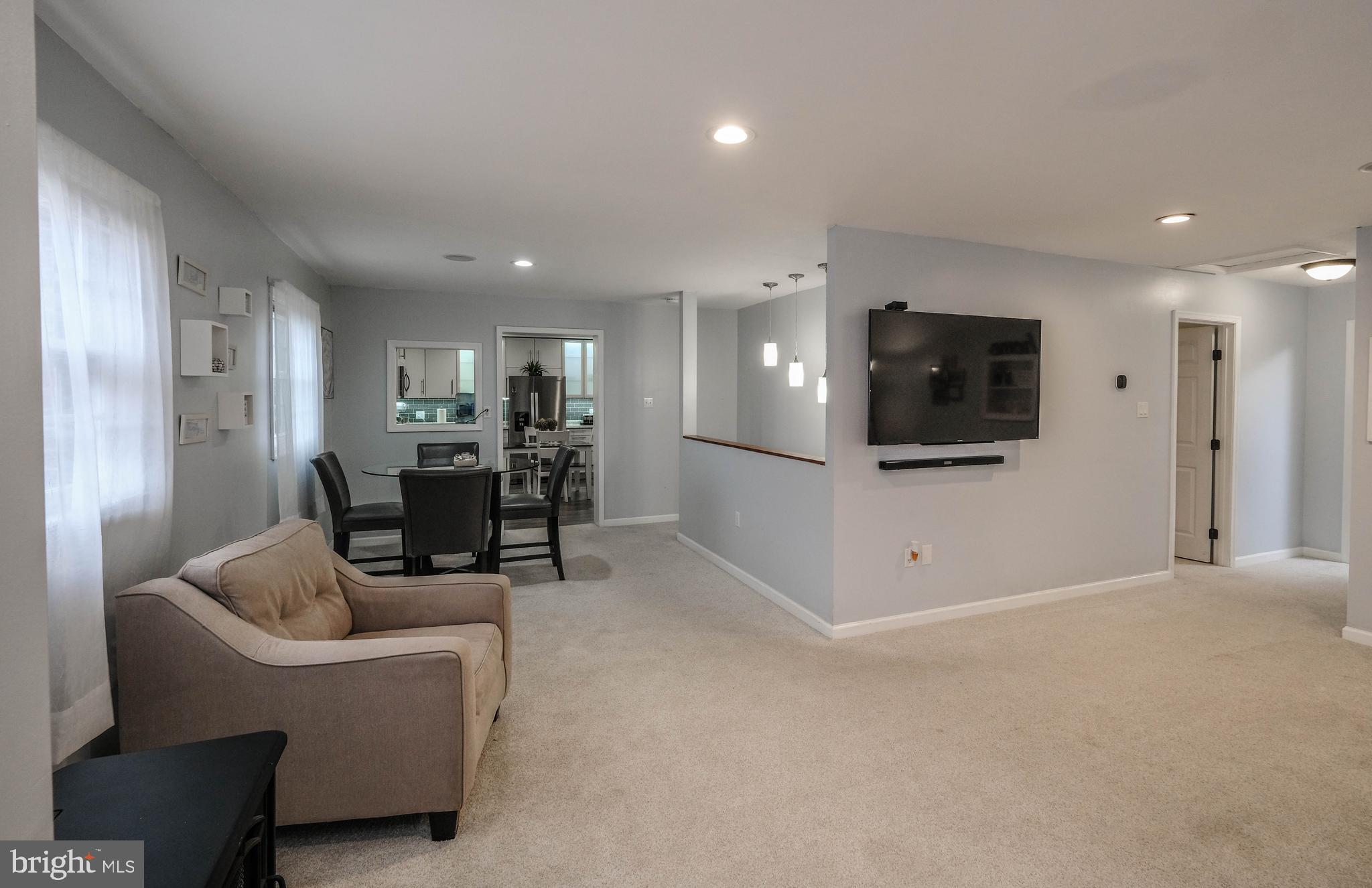 BERKELEY MANOR - Residential