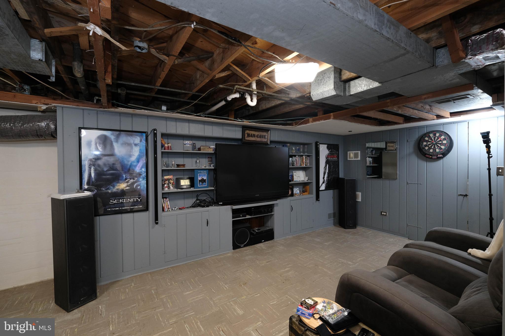 BERKELEY MANOR - Residential