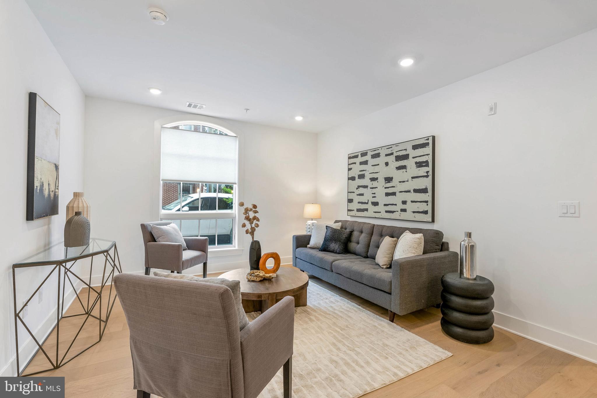 BELLA VISTA - Residential