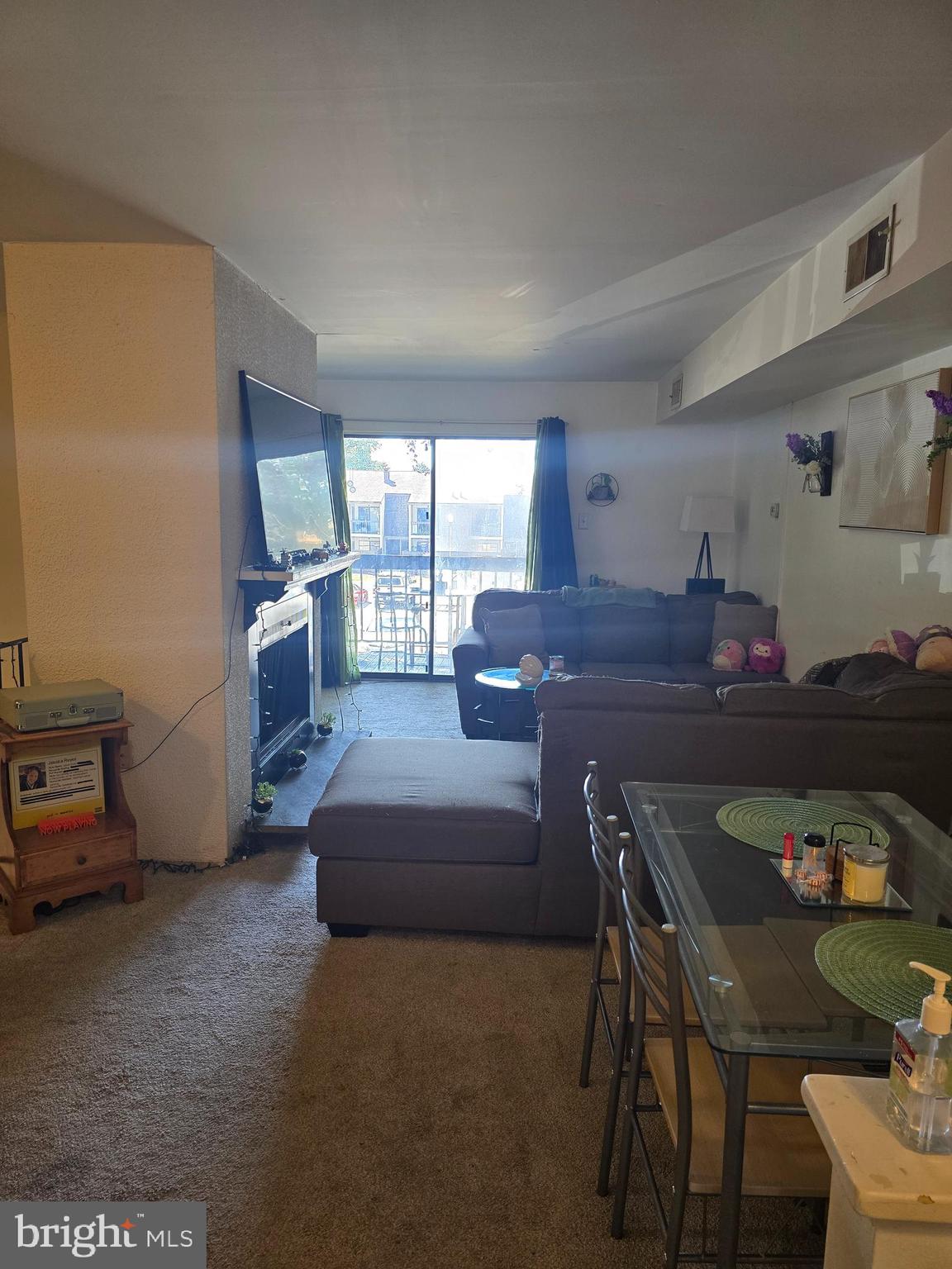 102 LANCASTER ESTATE