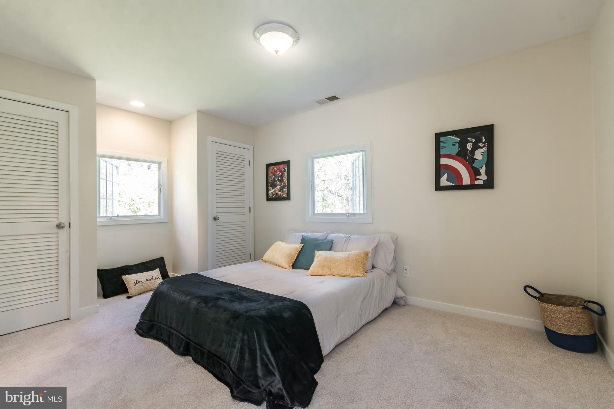 HOWARD FARM - Residential