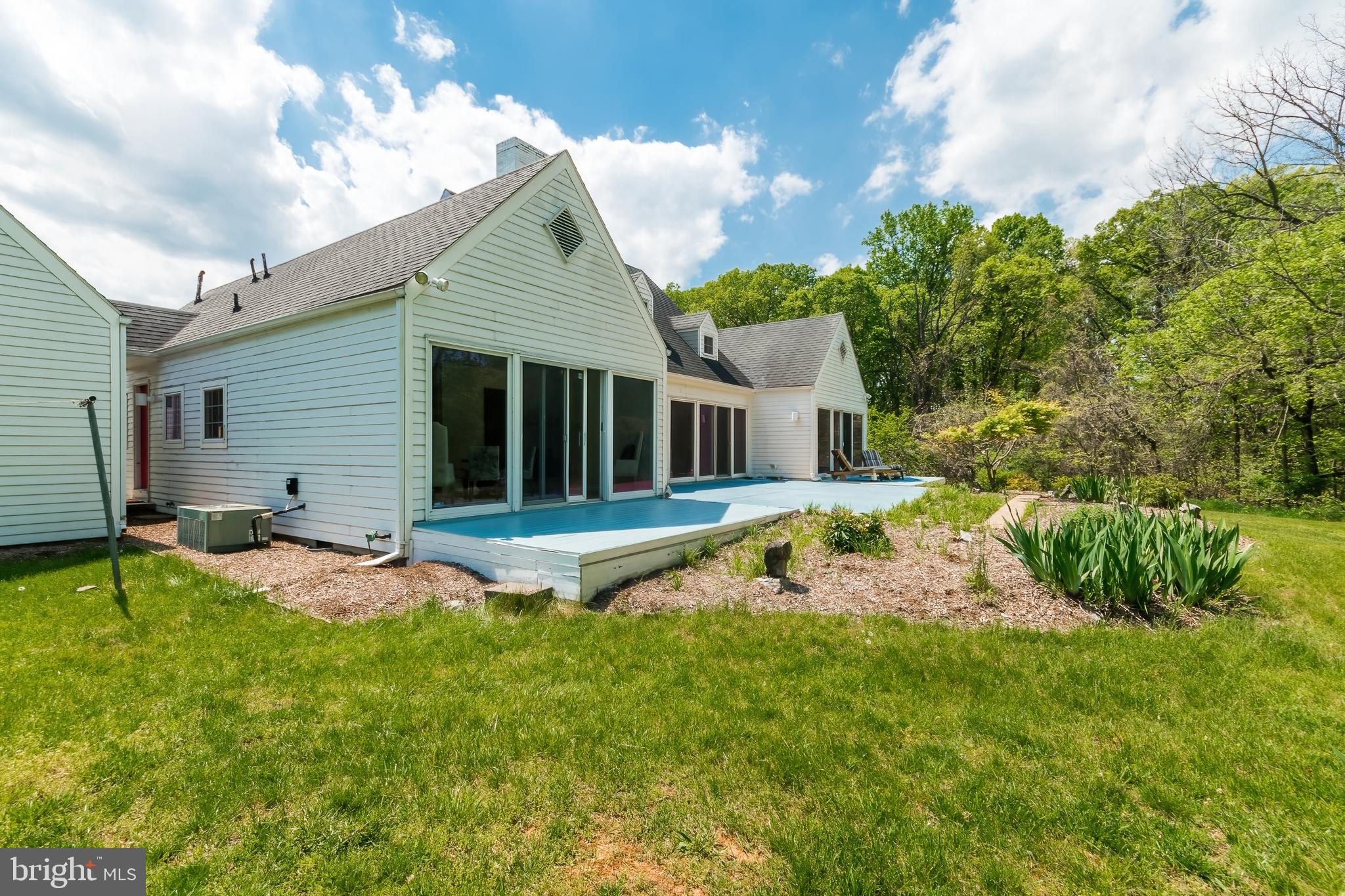 HOWARD FARM - Residential