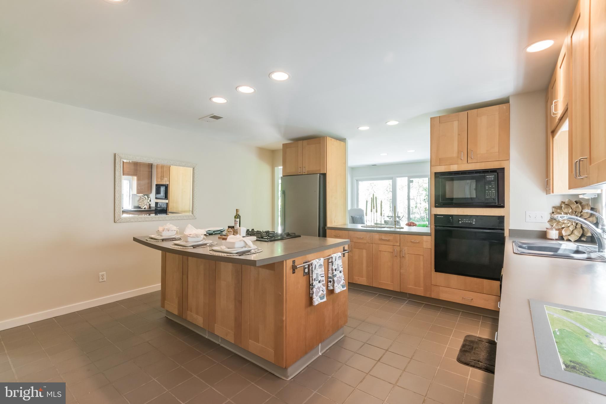 HOWARD FARM - Residential