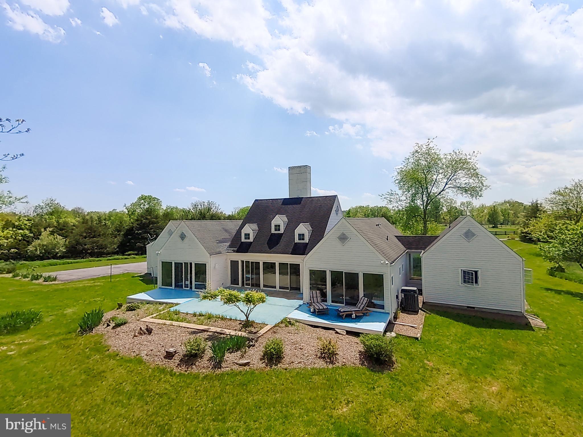 HOWARD FARM - Residential