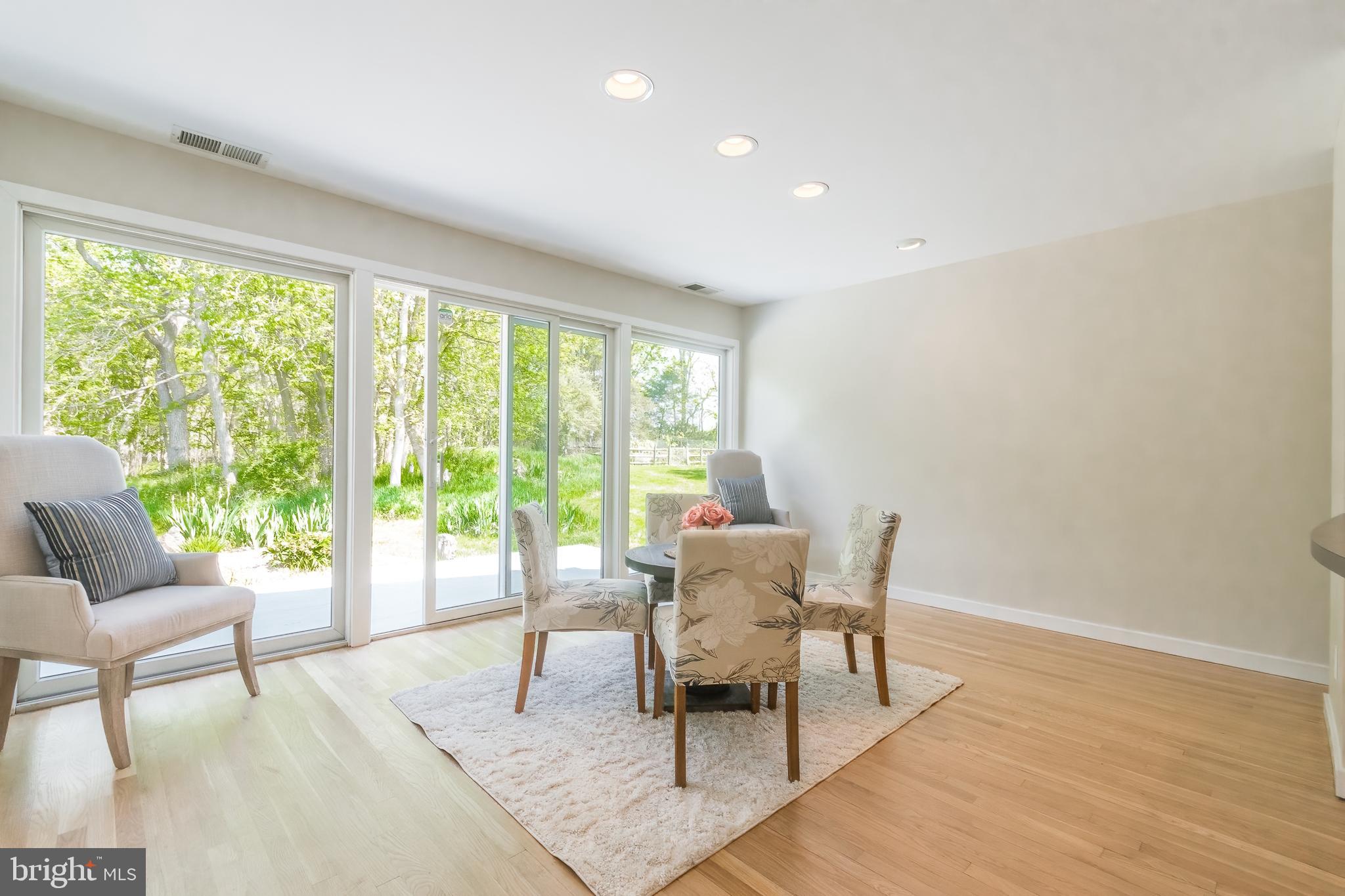 HOWARD FARM - Residential