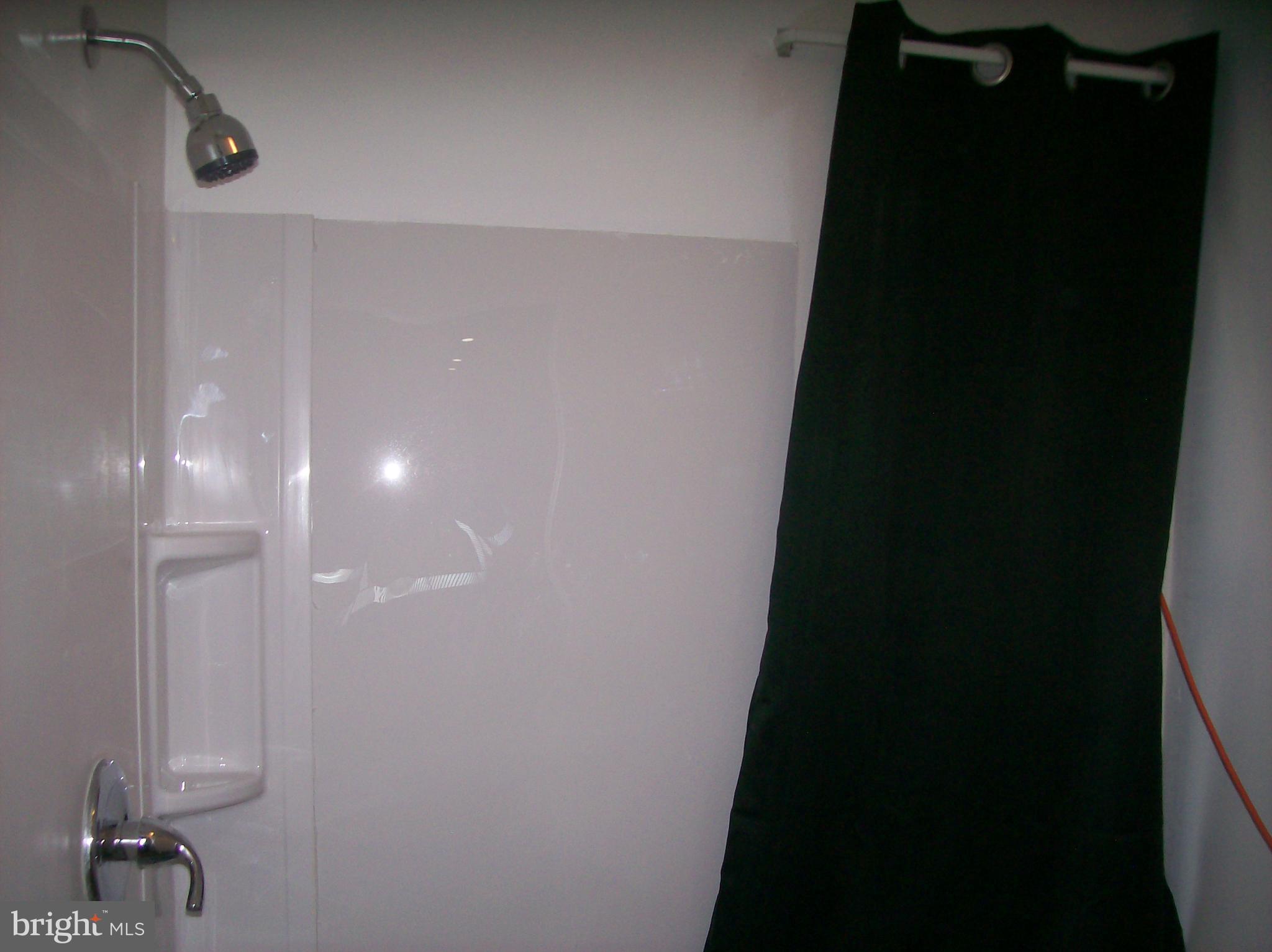 FRANKFORD - Commercial Sale