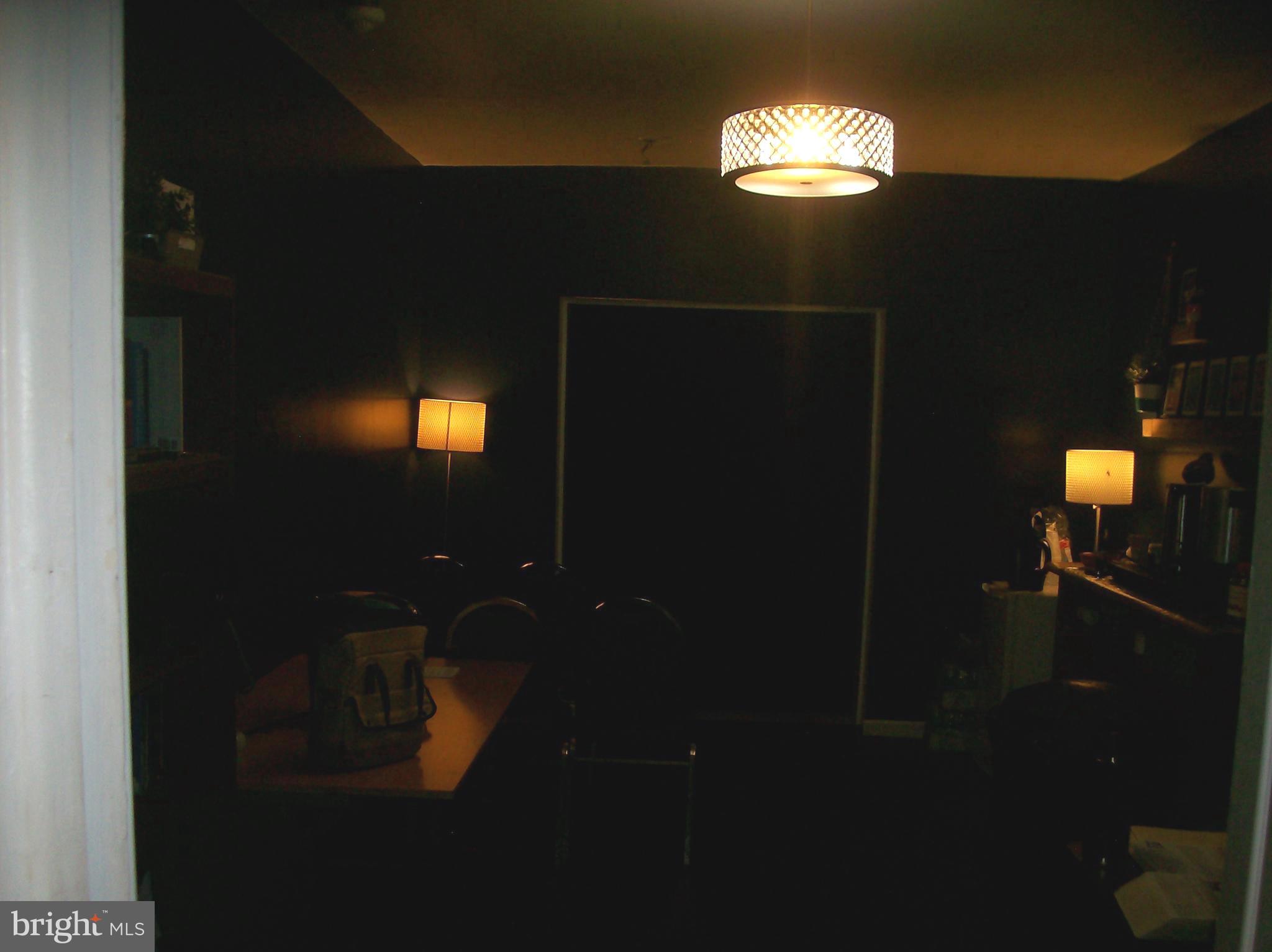 FRANKFORD - Commercial Sale