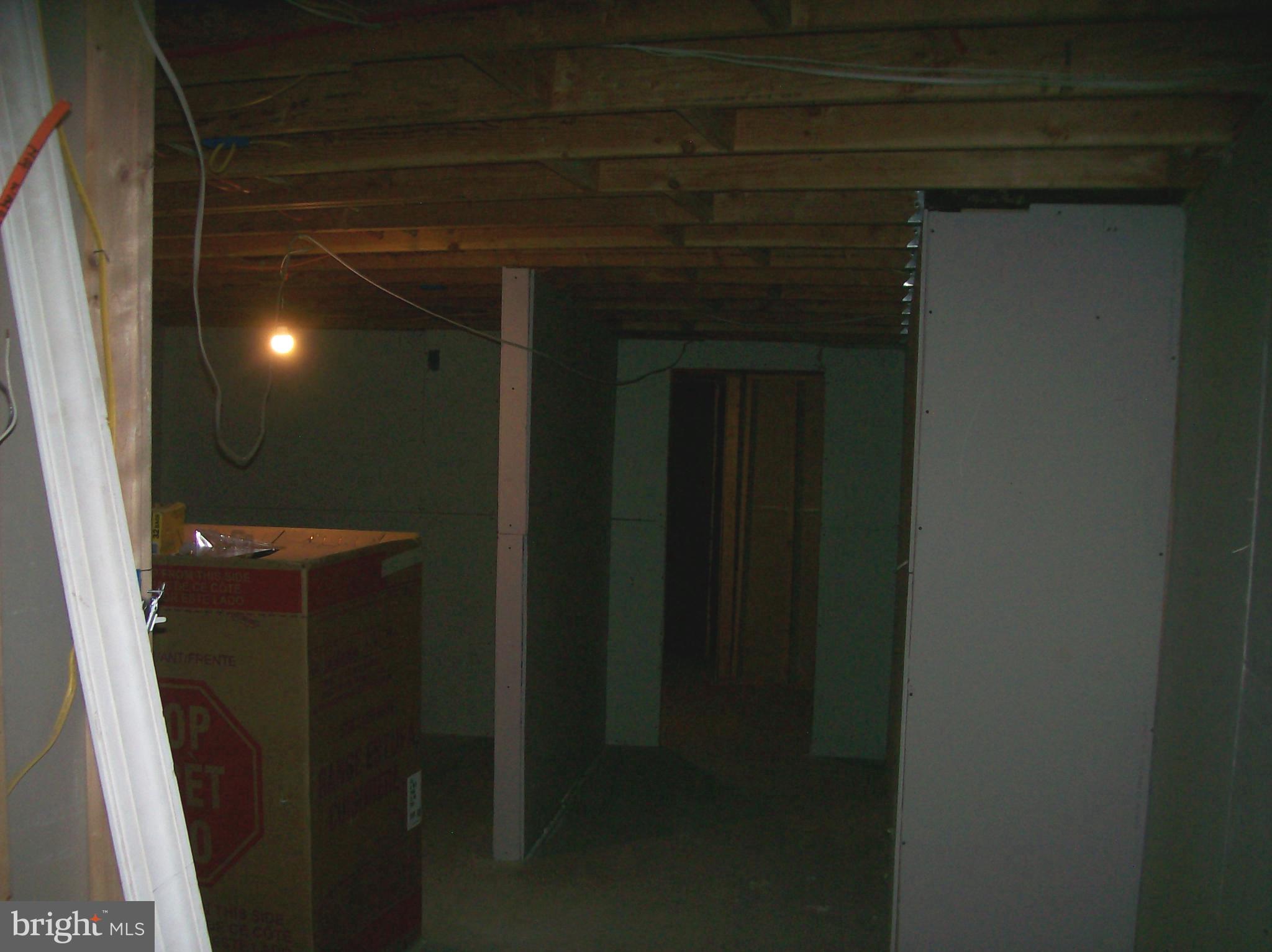 FRANKFORD - Commercial Sale