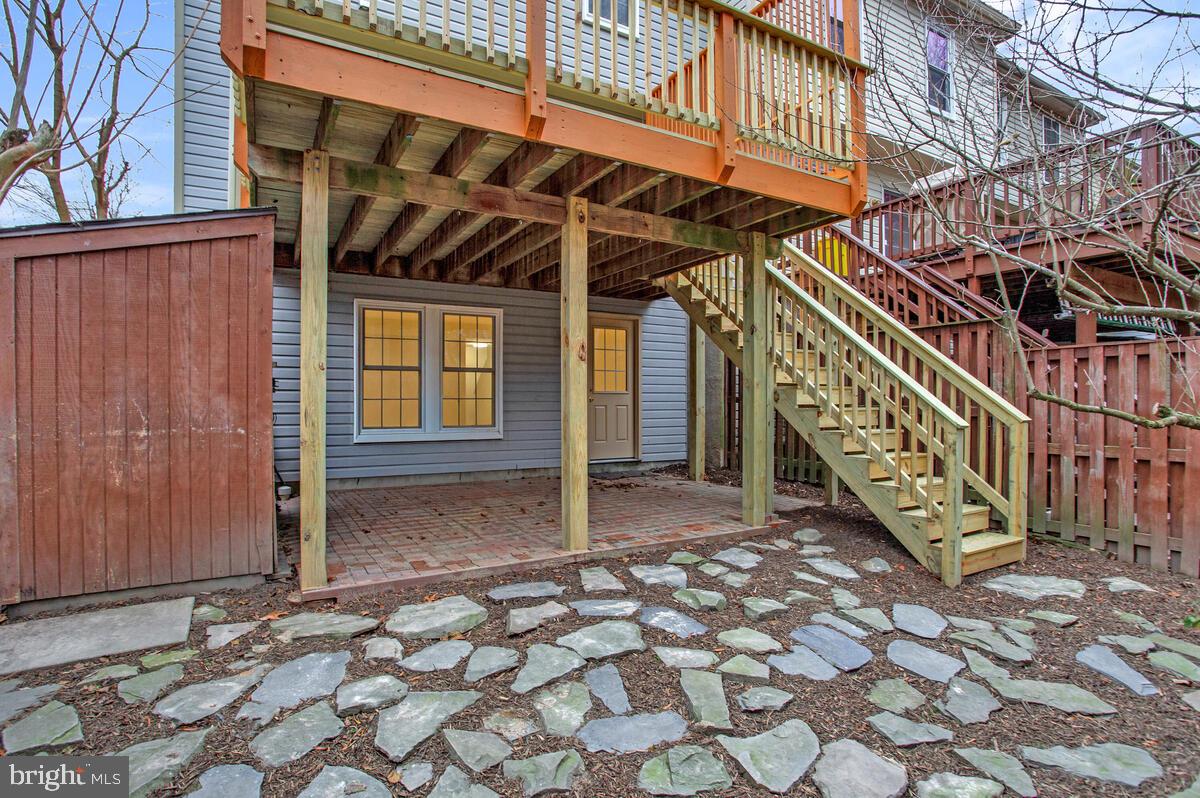 SEVEN OAKS - Residential