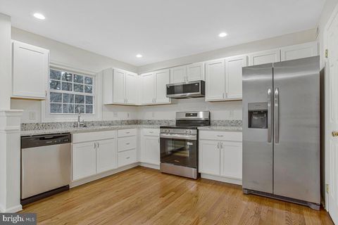 2144 COMMISSARY CIRCLE ODENTON MD 21113