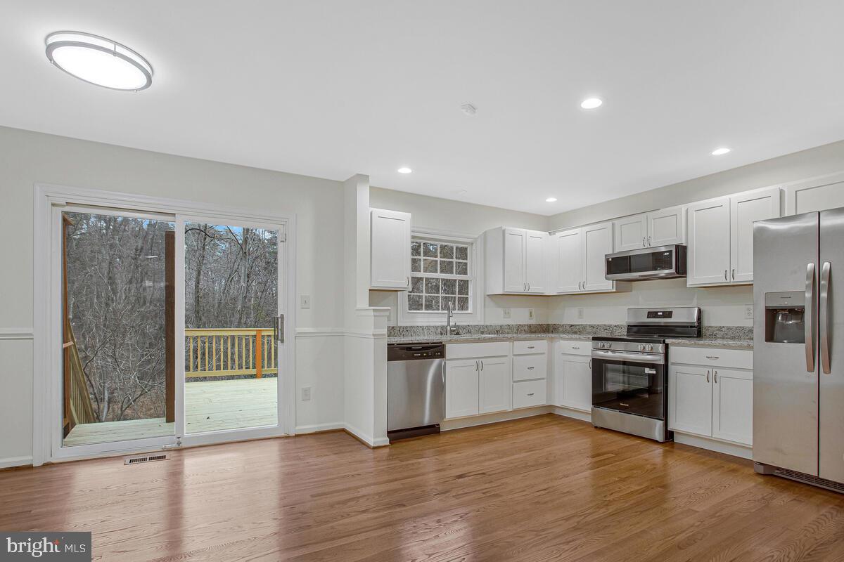 SEVEN OAKS - Residential