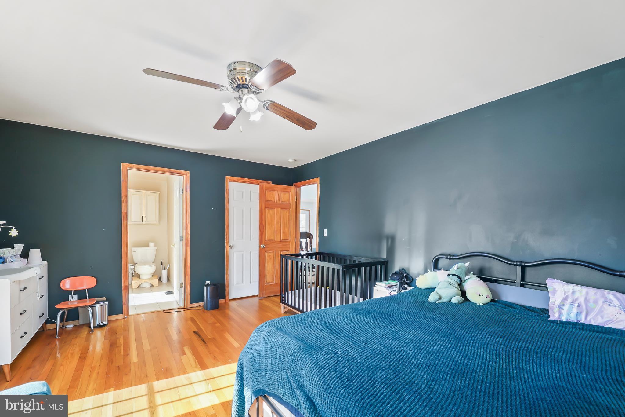 FARMER FAMILY - Residential