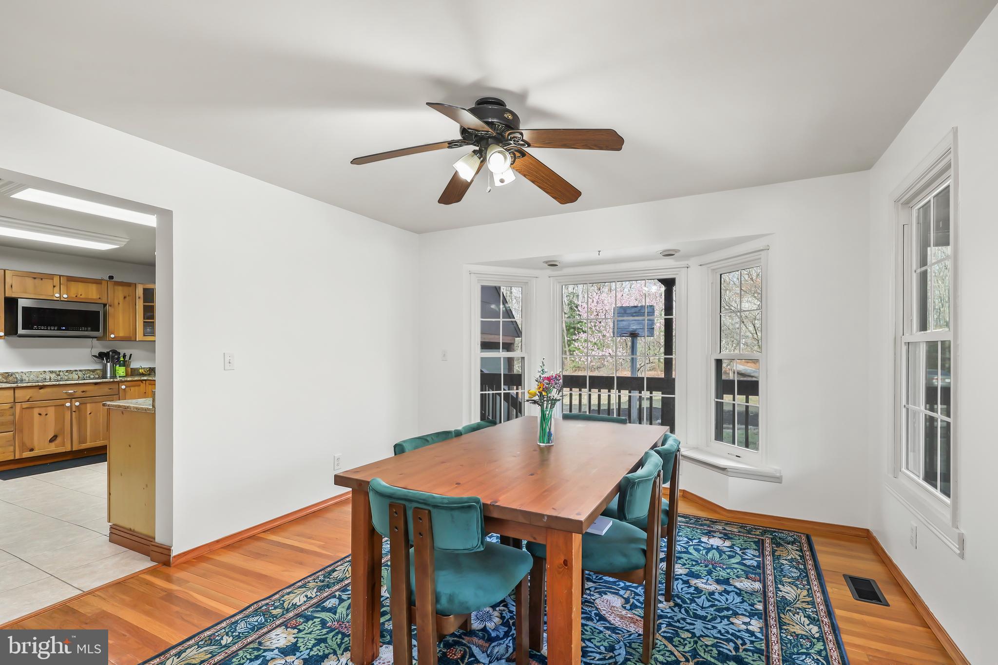 FARMER FAMILY - Residential