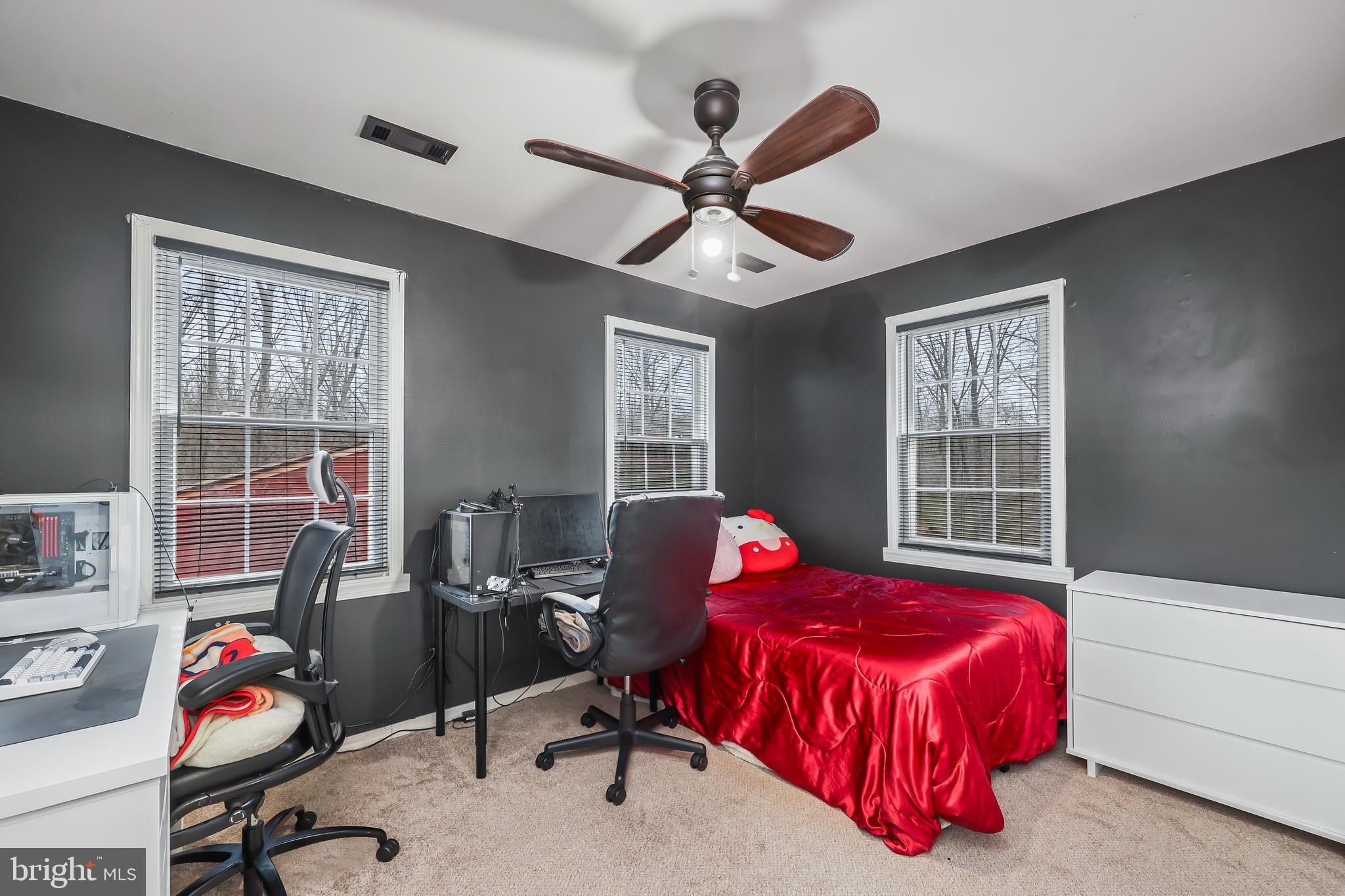 FARMER FAMILY - Residential