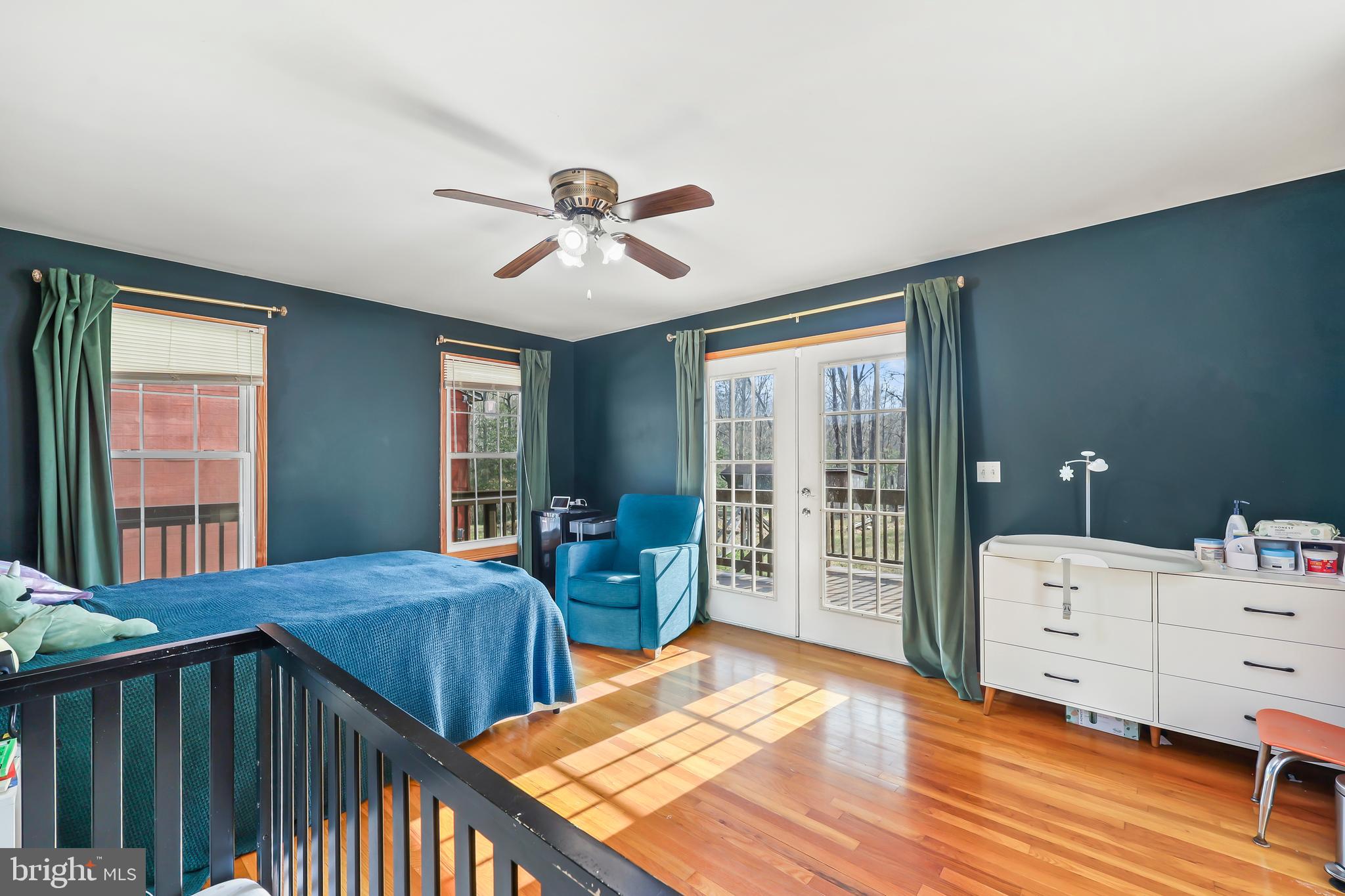 FARMER FAMILY - Residential