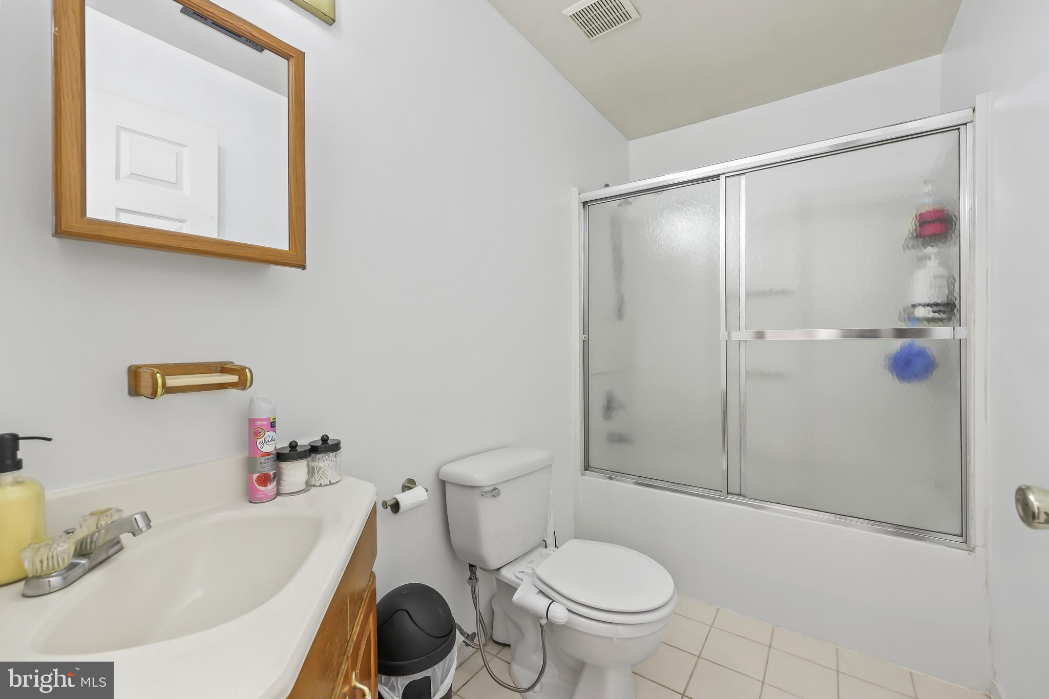 FARMER FAMILY - Residential