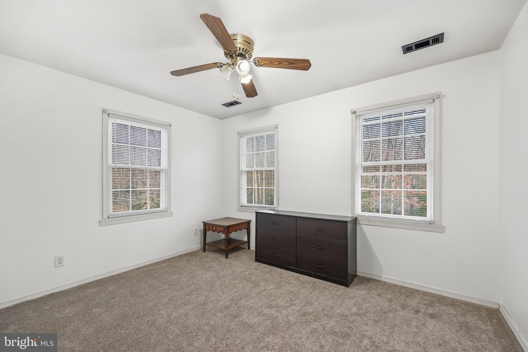 FARMER FAMILY - Residential