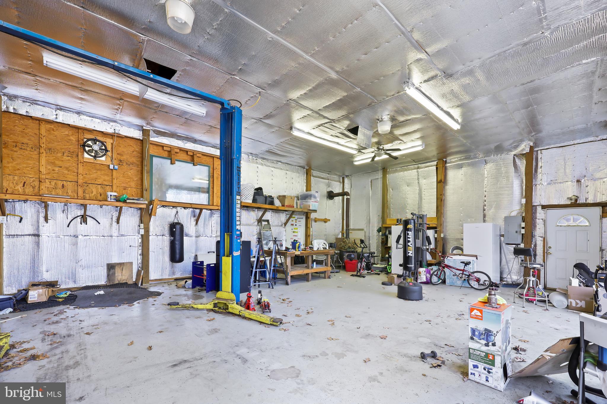 FARMER FAMILY - Residential